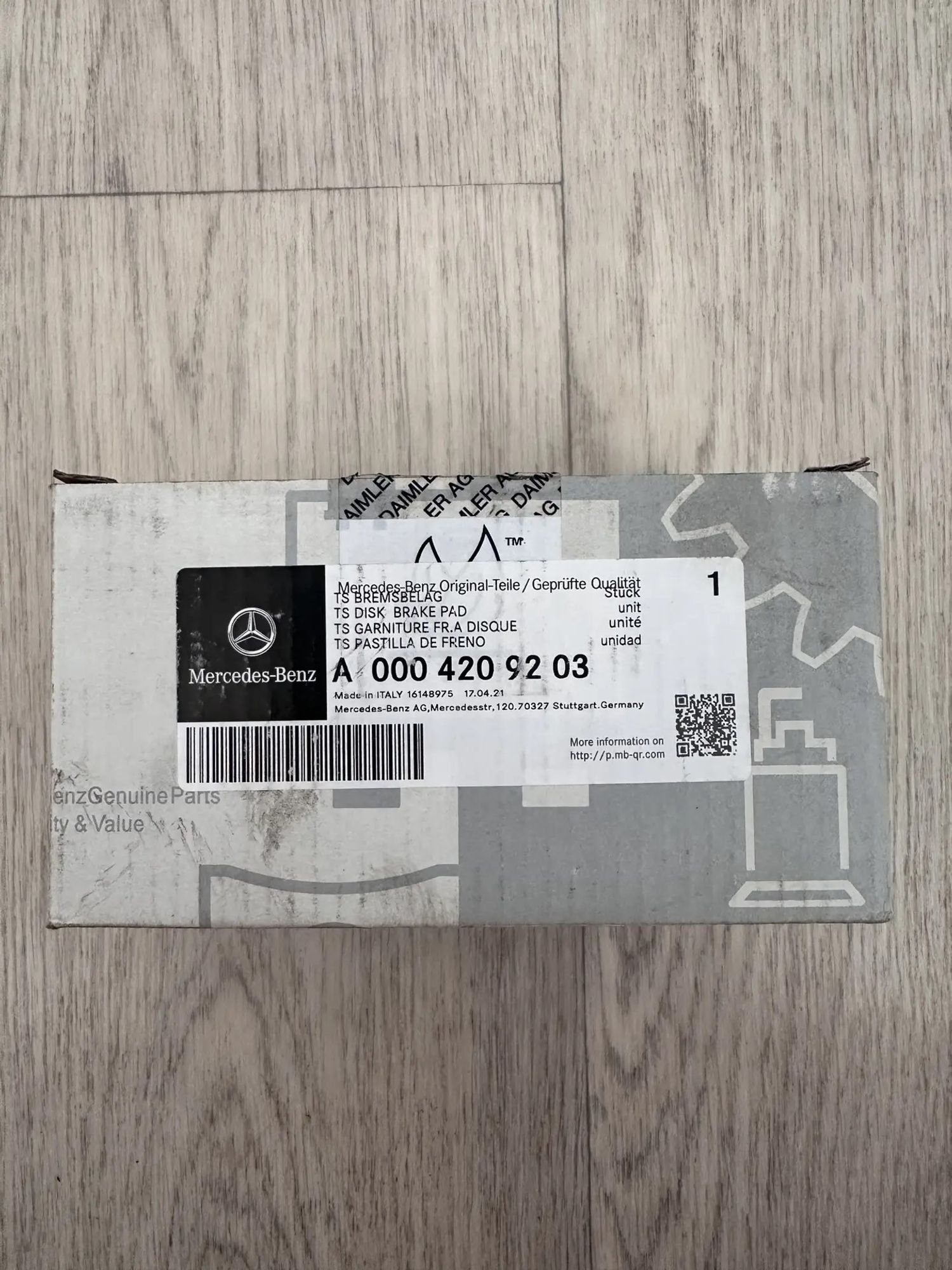 Тормозные колодки задниеКолодки тормозные дисковые Mercedes-Benz A0004209203, задние, 16153 рублей, Сосновоборск