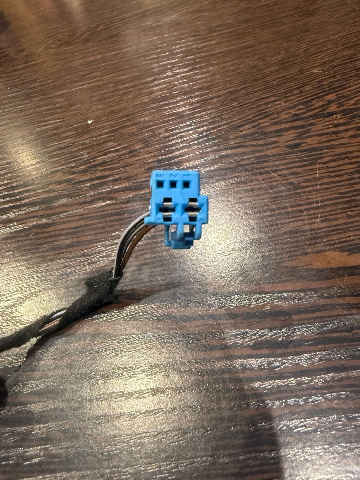 https://ycs.partsauto.market/partsauto-images/thmbs/userImages/43882a47fd2f3f0e3660b9e29cab323a/part/140bfc34-0015-4cb8-88a5-6593c1b14c96_1785788649930.jpg