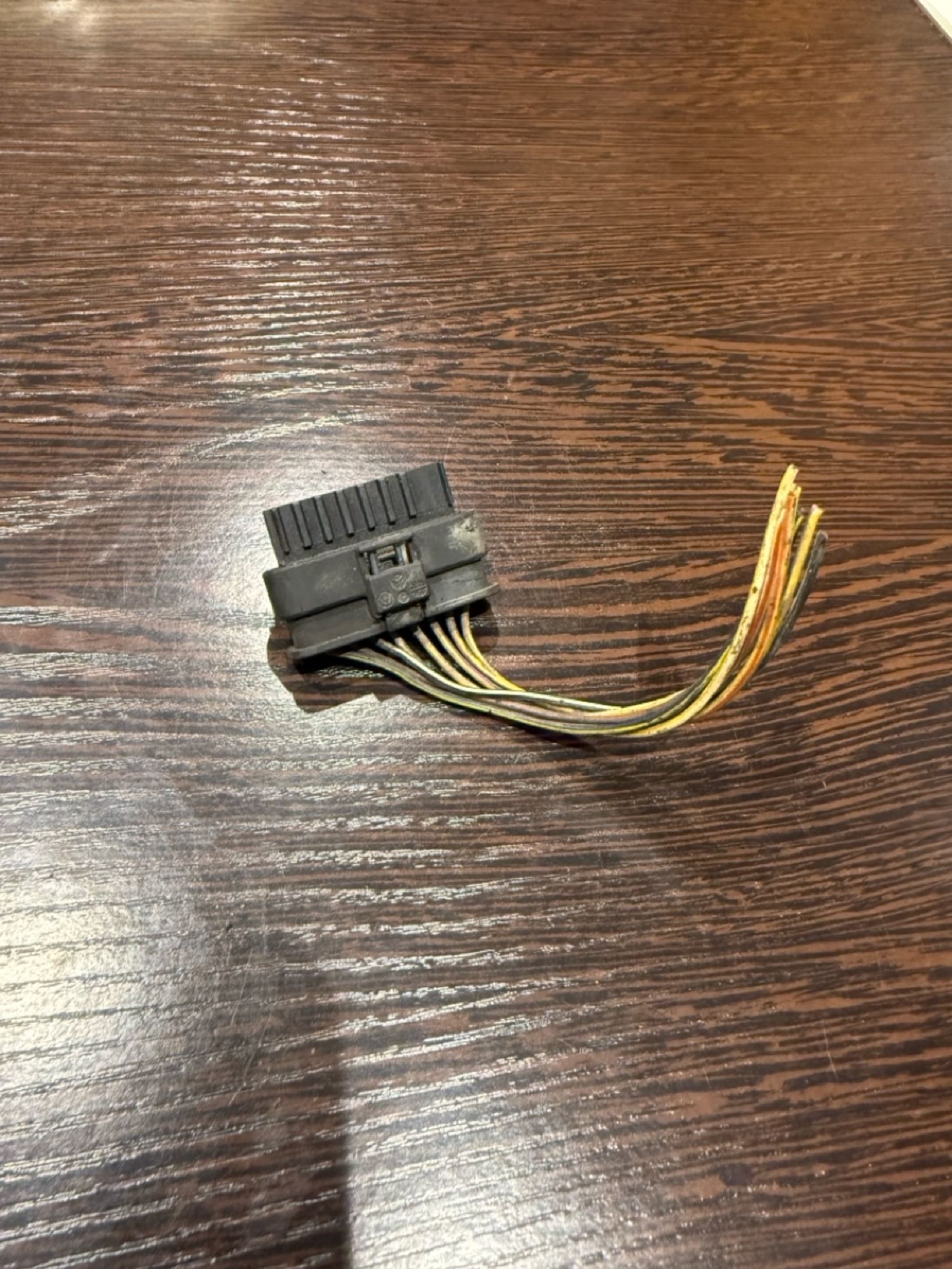 https://ycs.partsauto.market/partsauto-images/thmbs/userImages/43882a47fd2f3f0e3660b9e29cab323a/part/15123e9b-66e1-4b08-b6ca-402b877e9d92_1781637355001.jpg