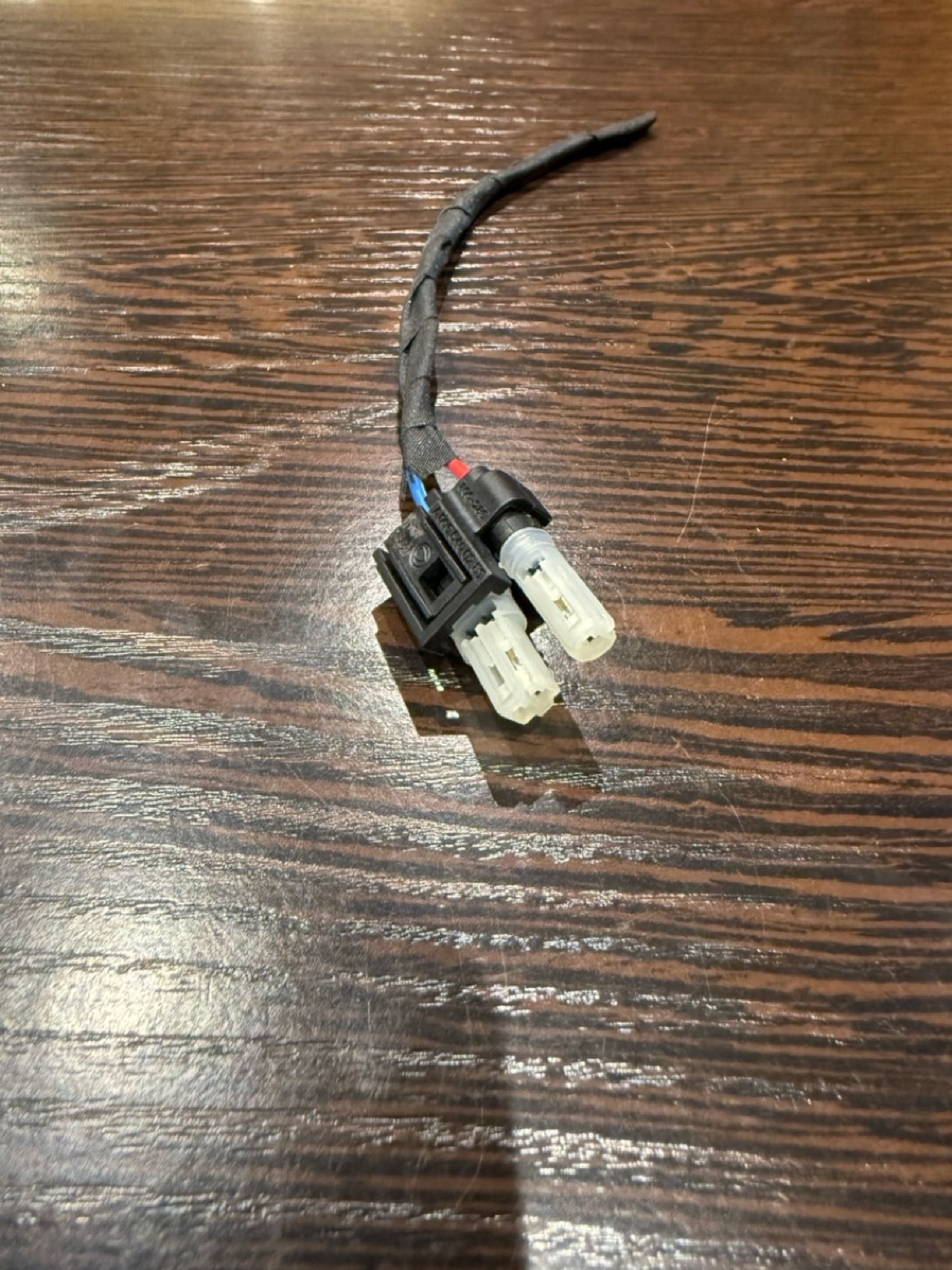 https://ycs.partsauto.market/partsauto-images/thmbs/userImages/43882a47fd2f3f0e3660b9e29cab323a/part/37885fe1-8d18-45af-89ff-d33137b8061e_1781633251566.jpg
