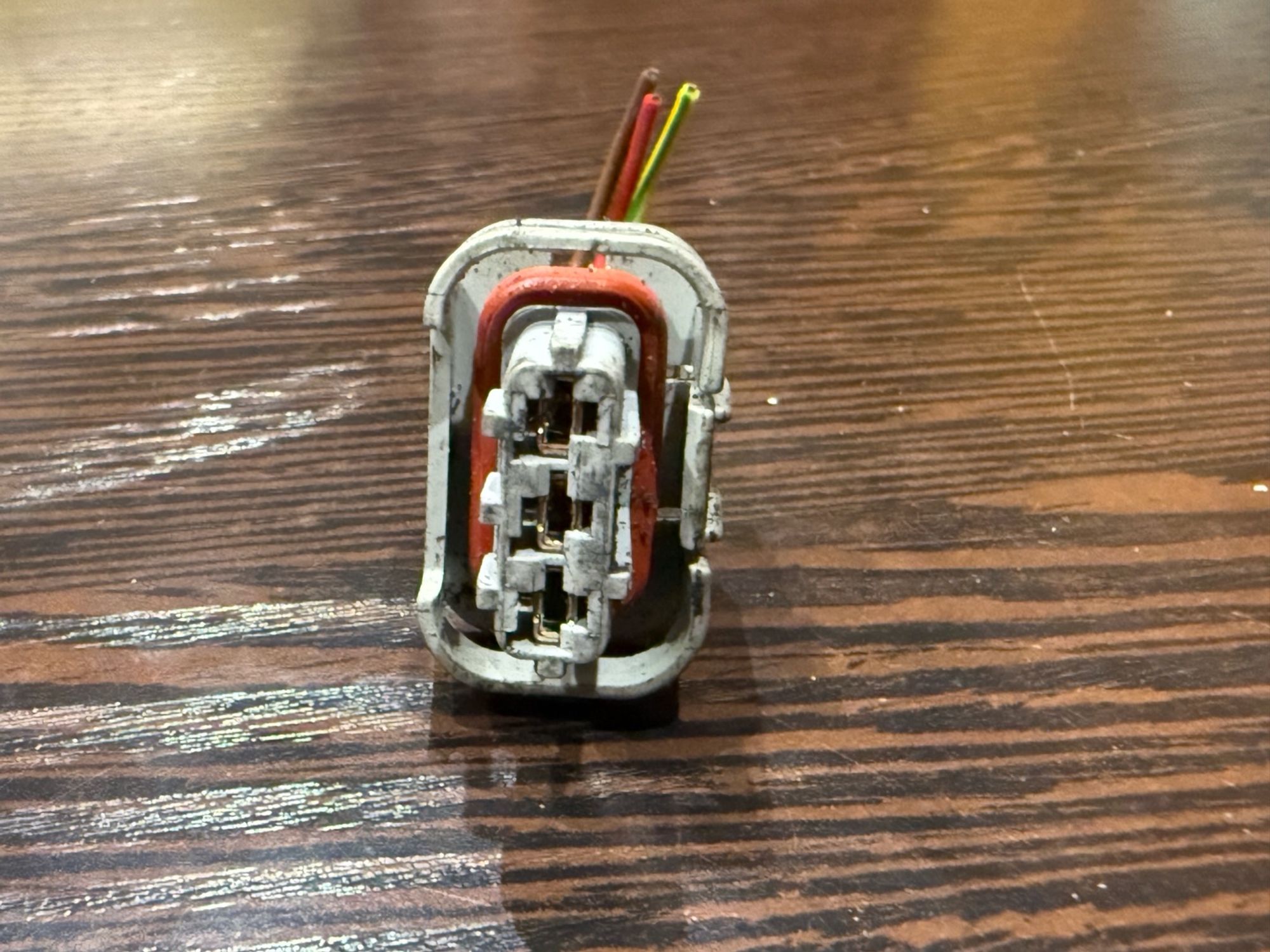 https://ycs.partsauto.market/partsauto-images/thmbs/userImages/43882a47fd2f3f0e3660b9e29cab323a/part/45dac8ca-278b-4cba-8a40-754fe4a17d30_1781636204127.jpg