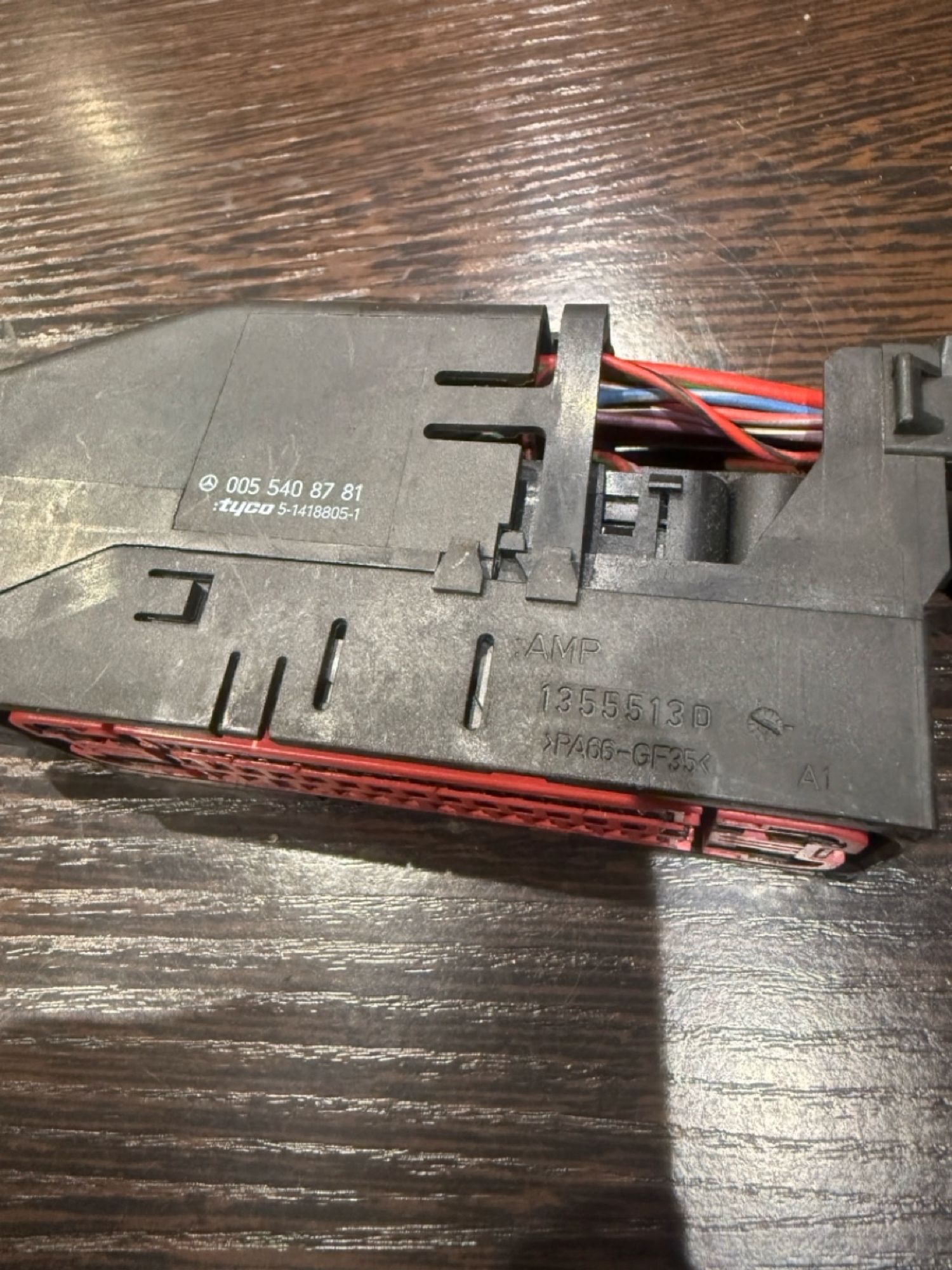 https://ycs.partsauto.market/partsauto-images/thmbs/userImages/43882a47fd2f3f0e3660b9e29cab323a/part/8b02c3da-4a01-4db4-99fe-5b27c85c2a01_1785785933991.jpg