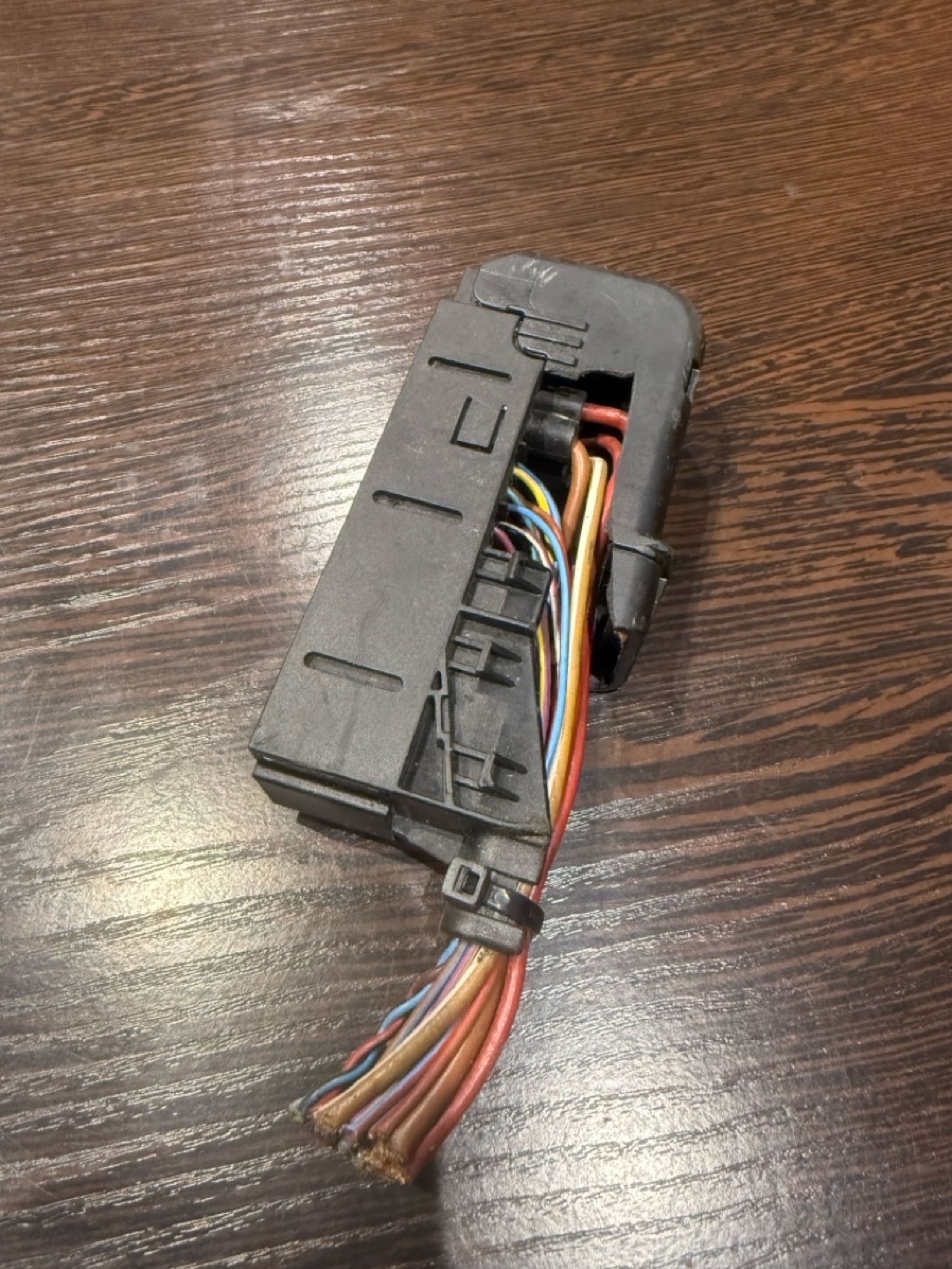 https://ycs.partsauto.market/partsauto-images/thmbs/userImages/43882a47fd2f3f0e3660b9e29cab323a/part/c9d2bc53-d35f-46cc-889e-c56d1cbf0443_1785785102177.jpg