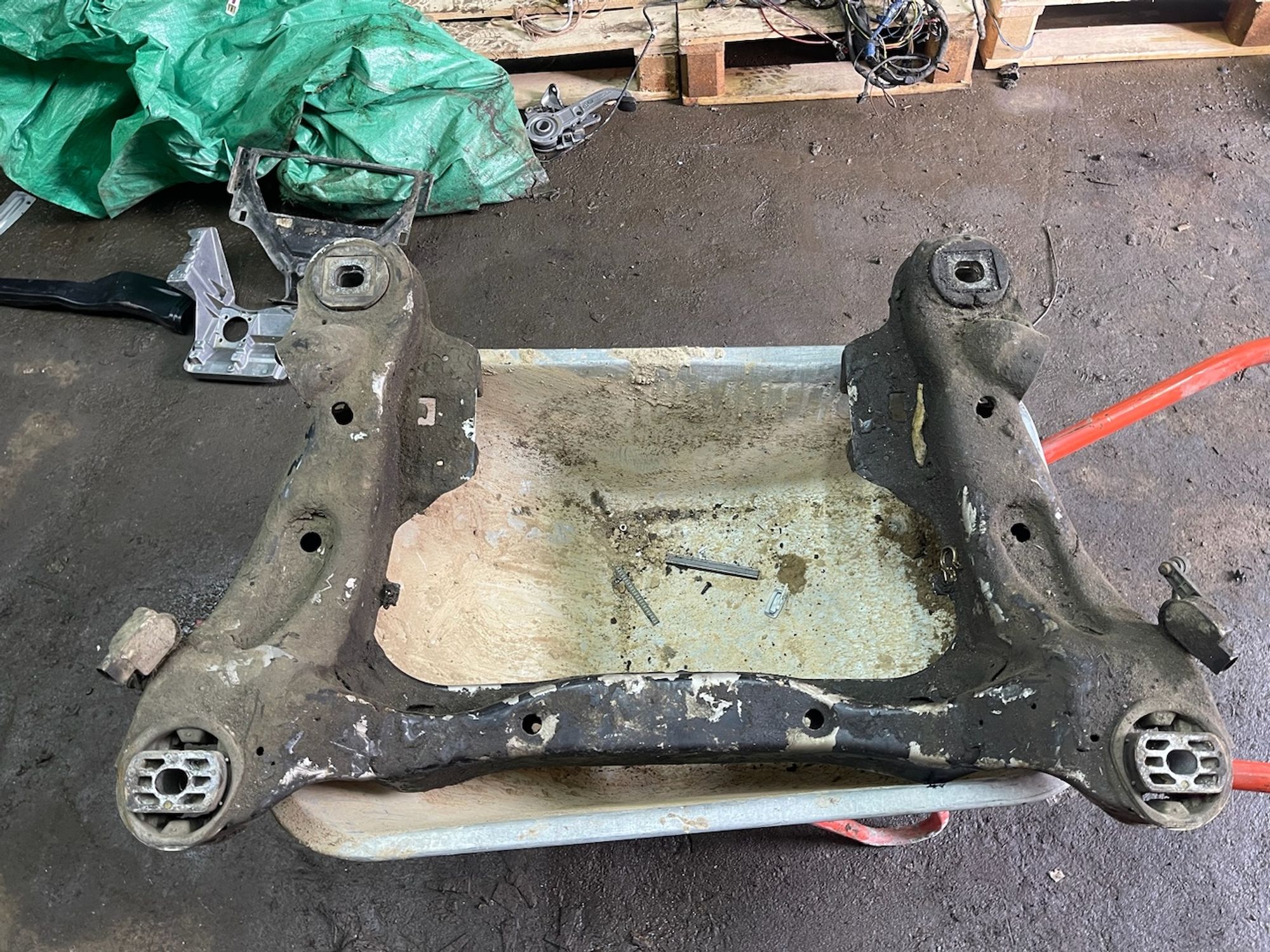 https://ycs.partsauto.market/partsauto-images/thmbs/userImages/47ecd5a66b010c59a16d231199ab5136/part/00f066b2-a3eb-4818-a848-4a4a78831a22_1775735438434.jpg