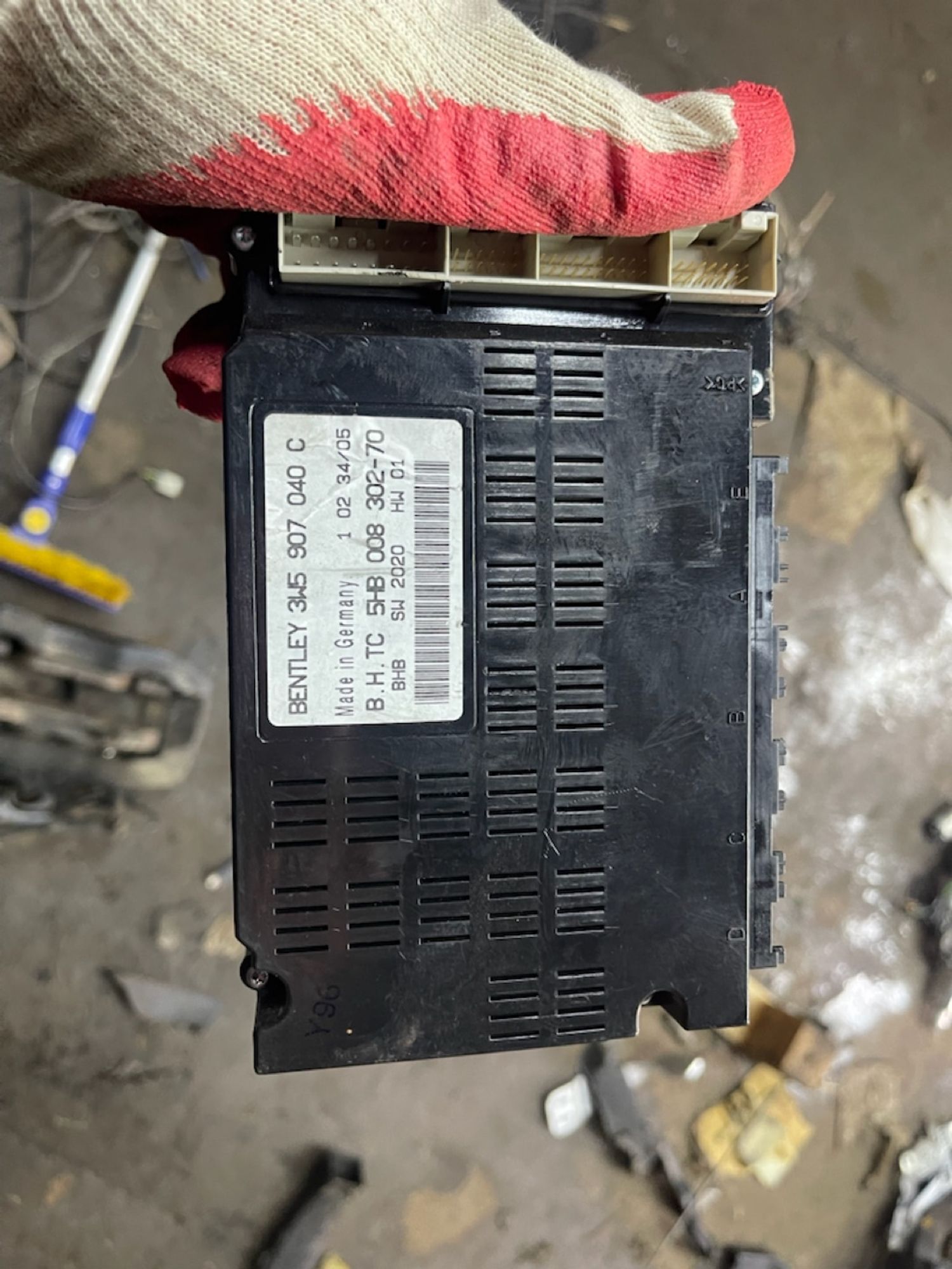 https://ycs.partsauto.market/partsauto-images/thmbs/userImages/47ecd5a66b010c59a16d231199ab5136/part/118211b8-5eab-4cc4-bee7-30b2099ab367_1775734630675.jpg