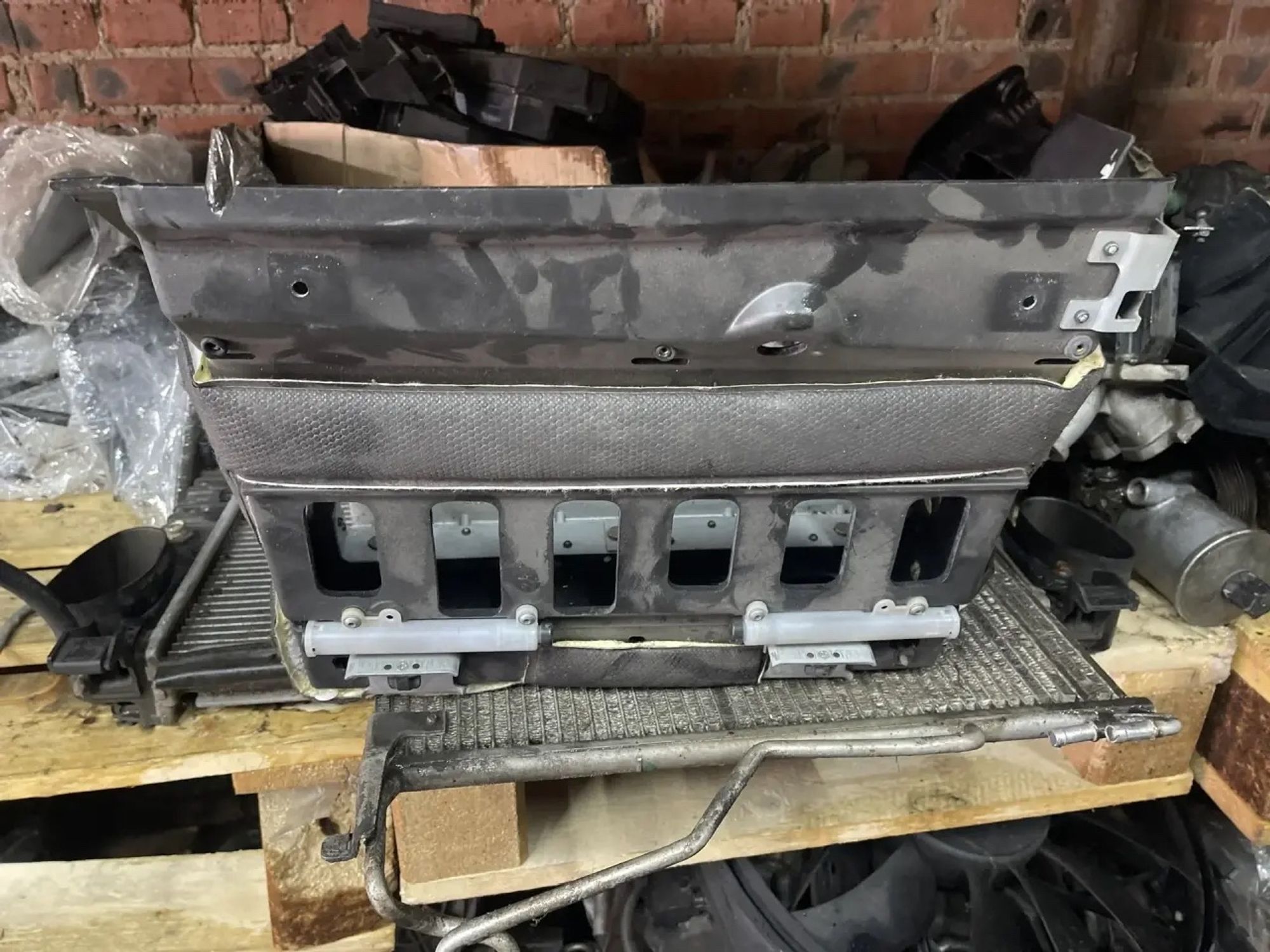 https://ycs.partsauto.market/partsauto-images/thmbs/userImages/47ecd5a66b010c59a16d231199ab5136/part/40d0f5b3-8ec4-42f7-925b-f3ef5df8cdbd_1778491762357.jpg