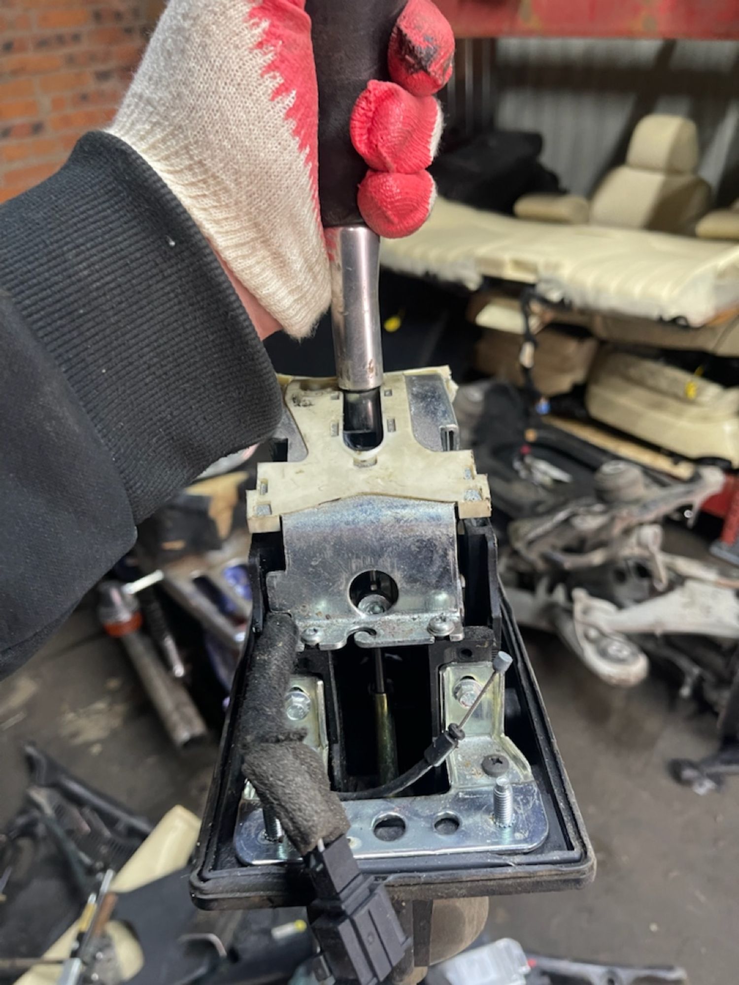 https://ycs.partsauto.market/partsauto-images/thmbs/userImages/47ecd5a66b010c59a16d231199ab5136/part/71cb89e8-c51d-4a51-8811-9b4ef59c8200_1775734975274.jpg