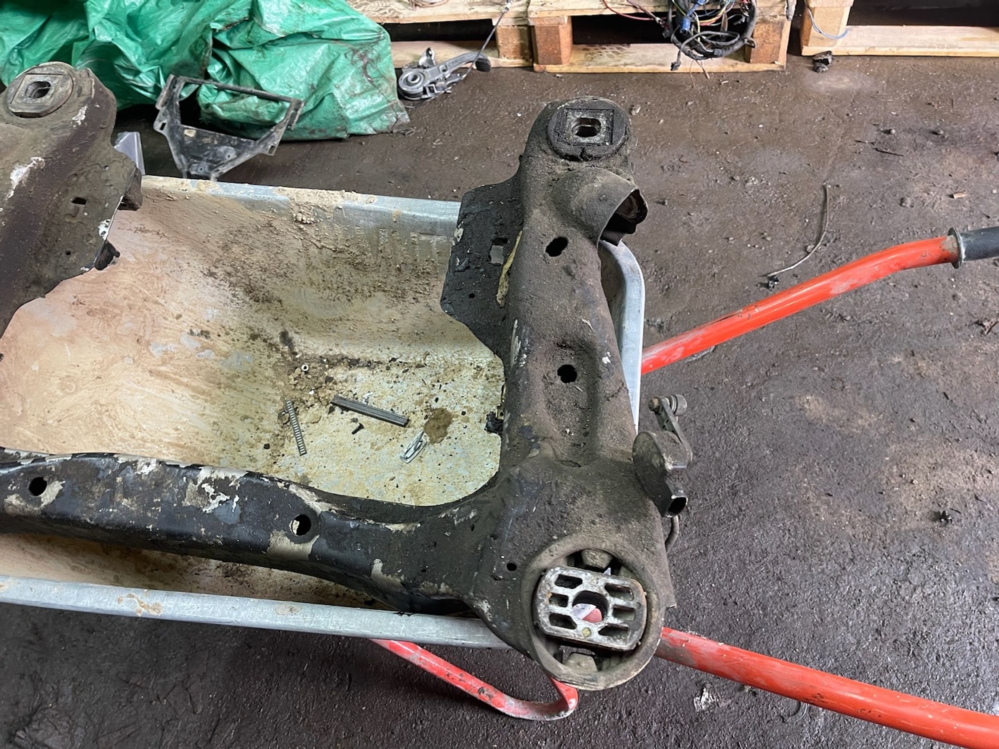 https://ycs.partsauto.market/partsauto-images/thmbs/userImages/47ecd5a66b010c59a16d231199ab5136/part/90df6bec-a900-4732-8d44-08bda47b3ccd_1775735436364.jpg