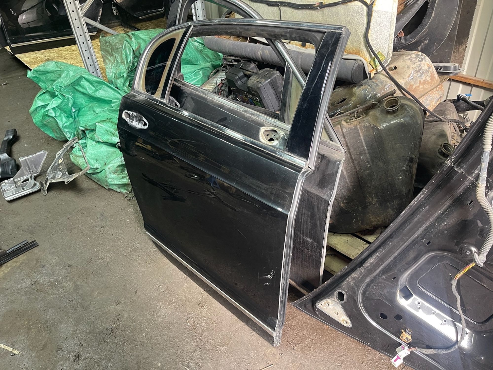 https://ycs.partsauto.market/partsauto-images/thmbs/userImages/47ecd5a66b010c59a16d231199ab5136/part/93aa5ba4-cb44-40f8-856b-73112482b702_1775733731709.jpg