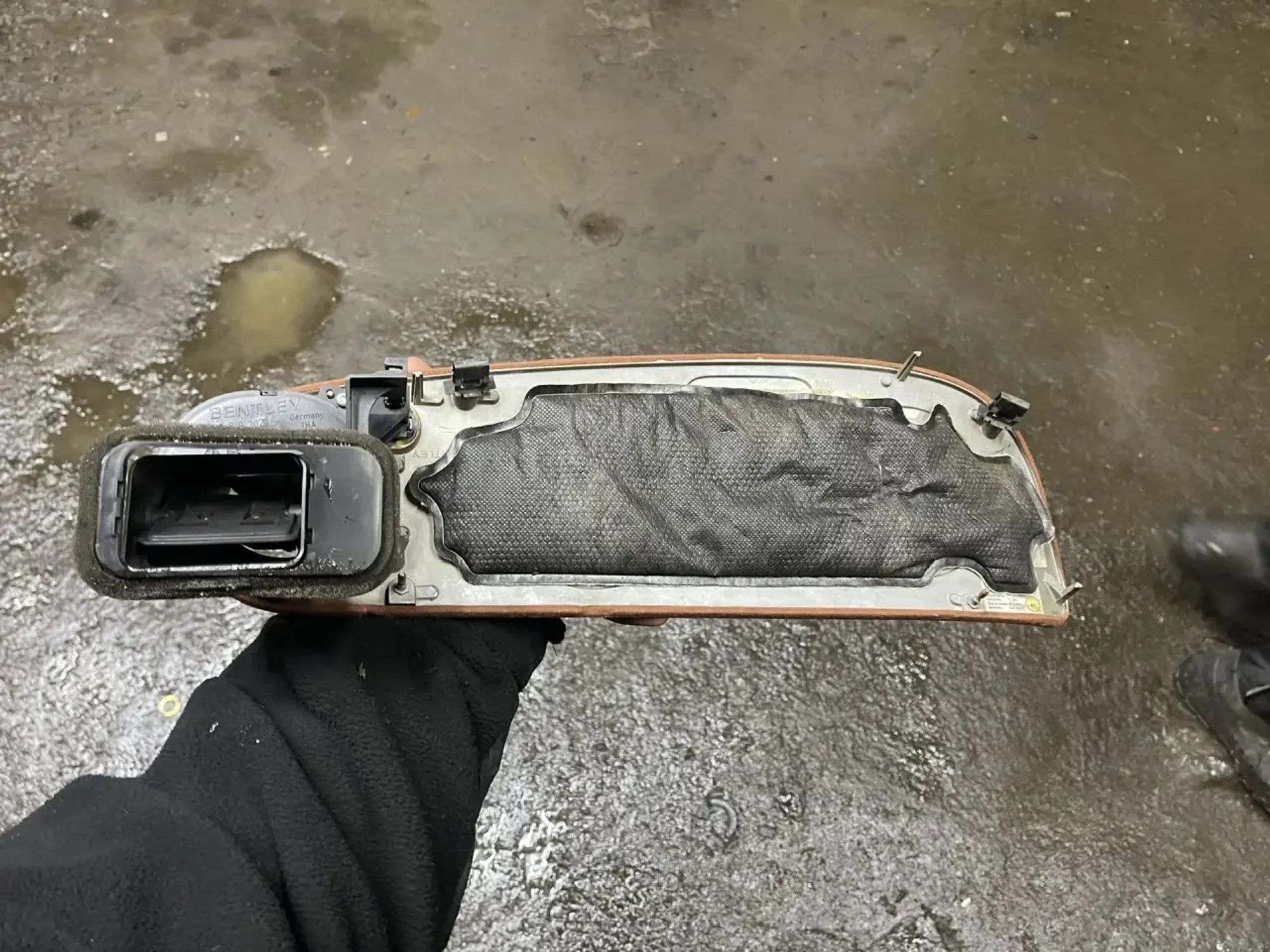 https://ycs.partsauto.market/partsauto-images/thmbs/userImages/47ecd5a66b010c59a16d231199ab5136/part/993a5ee1-a8e7-4dde-a8a8-31226d58eac9_1778521230398.jpg