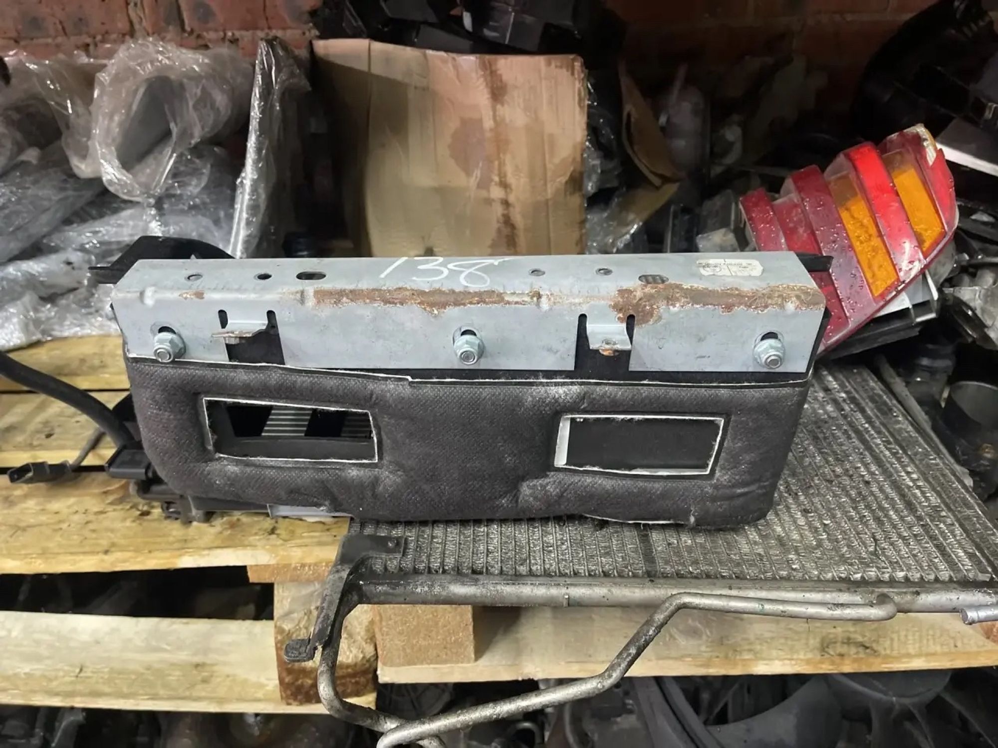 https://ycs.partsauto.market/partsauto-images/thmbs/userImages/47ecd5a66b010c59a16d231199ab5136/part/a14f6a6f-e855-4c46-a9eb-16c0b1848518_1778491760880.jpg