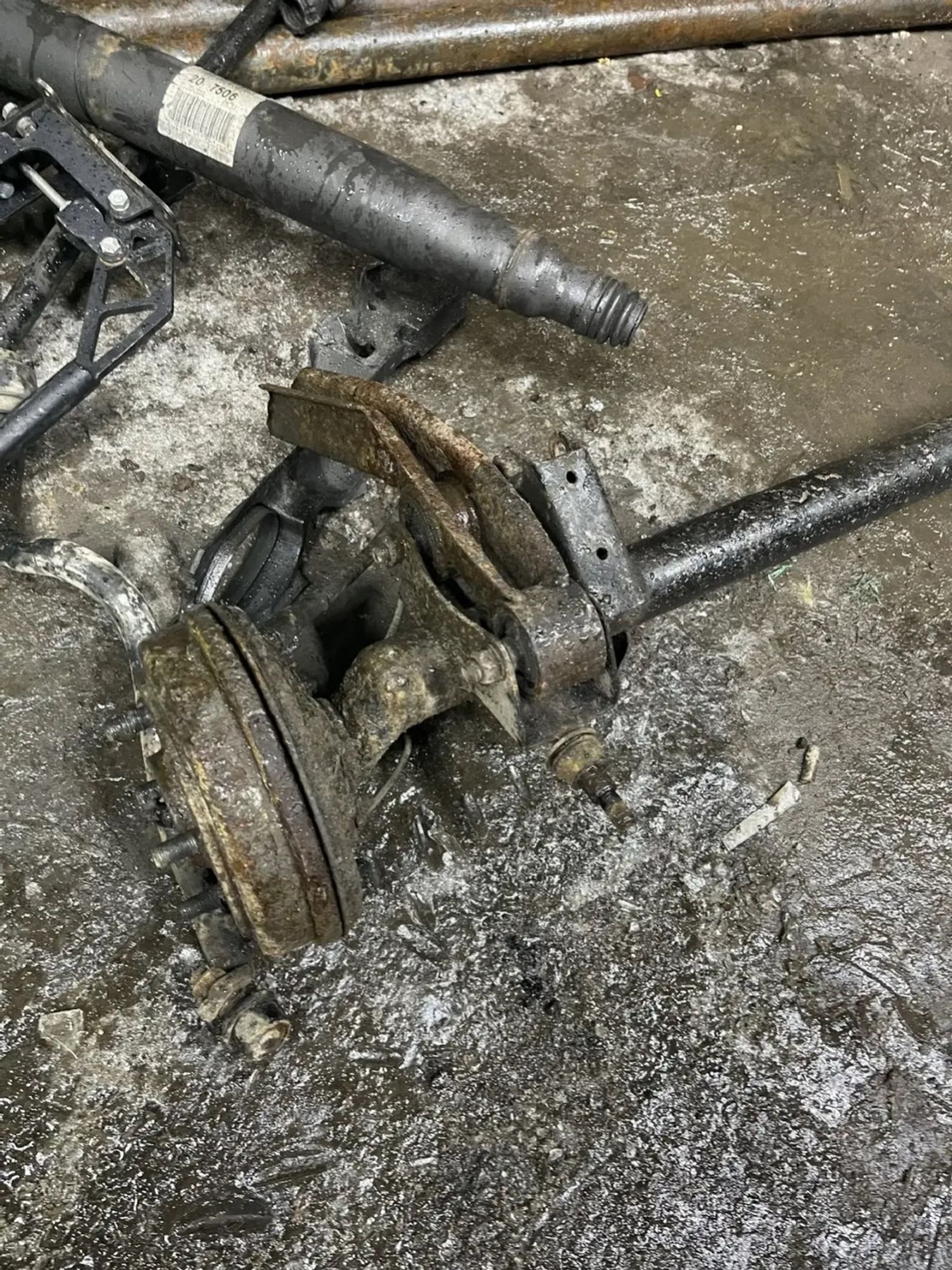 https://ycs.partsauto.market/partsauto-images/thmbs/userImages/47ecd5a66b010c59a16d231199ab5136/part/a17448f1-3bc4-467e-9f94-ccbce2b2de61_1778521409878.jpg