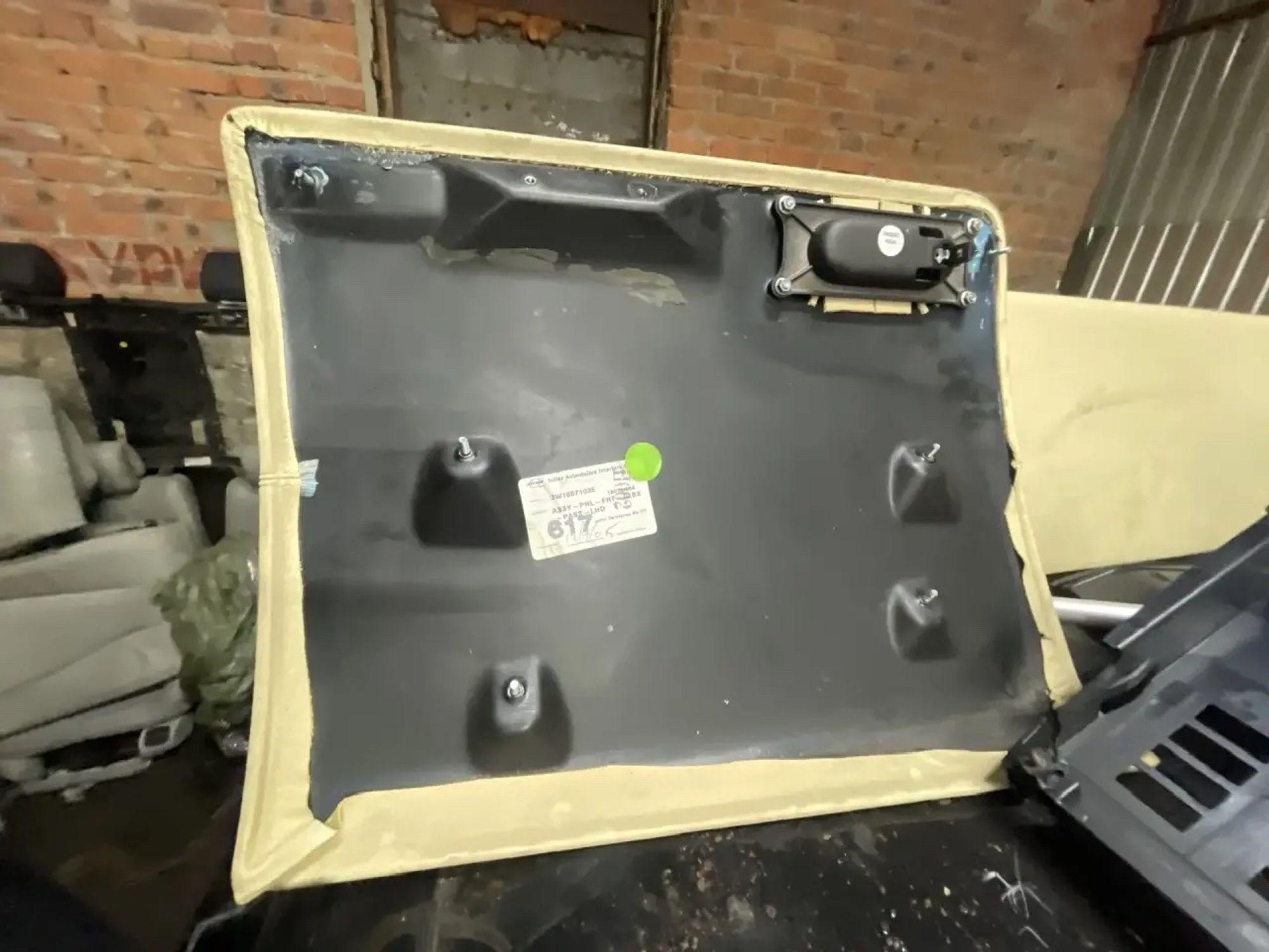 https://ycs.partsauto.market/partsauto-images/thmbs/userImages/47ecd5a66b010c59a16d231199ab5136/part/a25be28f-f9b5-4077-8f6e-03087b02f776_1778568835312.jpg