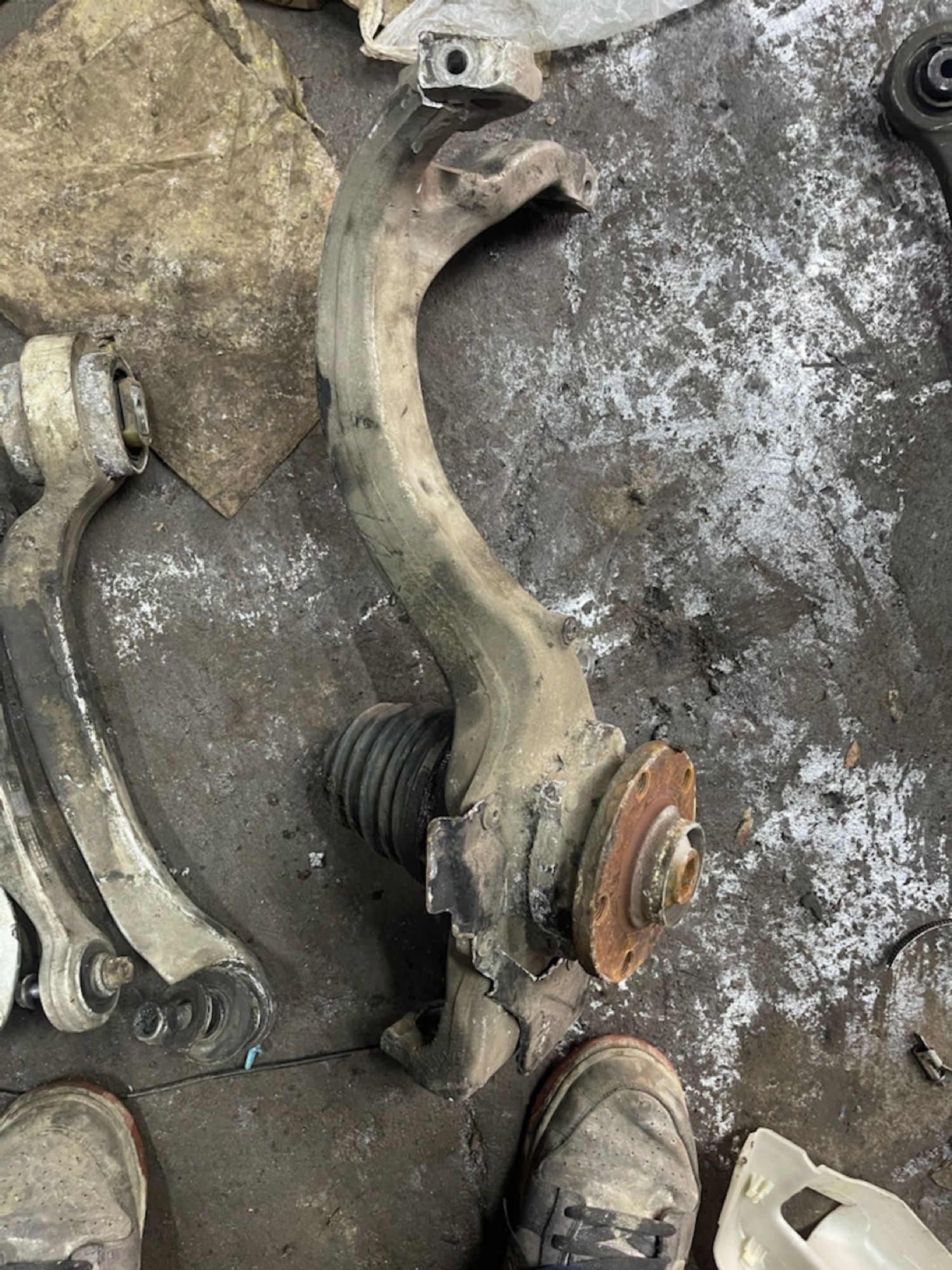 https://ycs.partsauto.market/partsauto-images/thmbs/userImages/47ecd5a66b010c59a16d231199ab5136/part/b8b78e22-1be3-44cf-8d10-118bd08dcb14_1775734250223.jpg