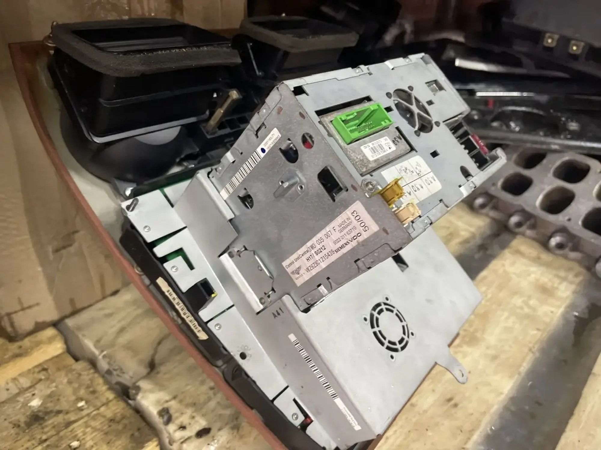 https://ycs.partsauto.market/partsauto-images/thmbs/userImages/47ecd5a66b010c59a16d231199ab5136/part/b9c7d516-a5c4-45d4-bd84-4e9ab7801ede_1778491615899.jpg
