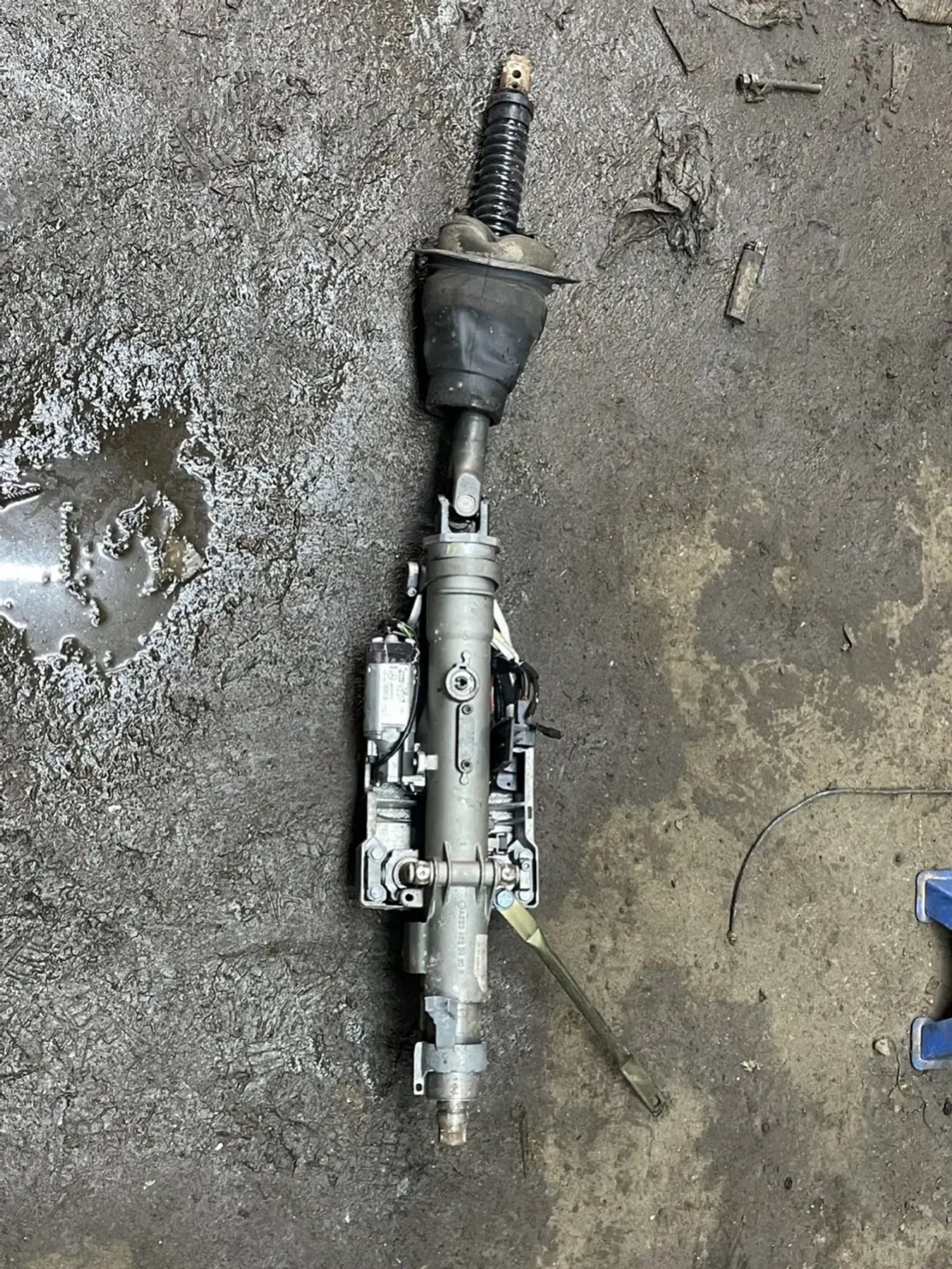https://ycs.partsauto.market/partsauto-images/thmbs/userImages/47ecd5a66b010c59a16d231199ab5136/part/d0989f22-433a-4d58-8fa6-dbab9b222d7d_1778521205855.jpg