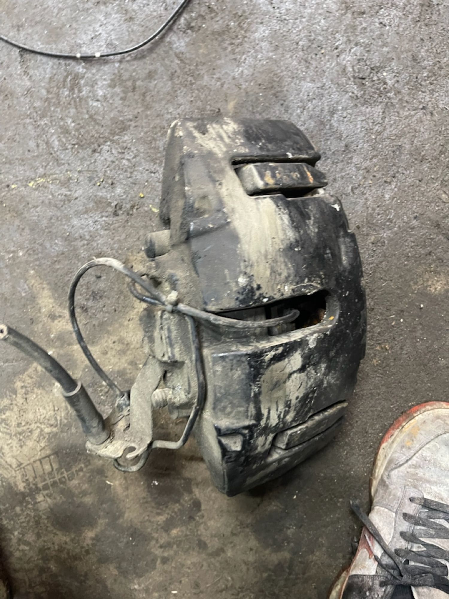 https://ycs.partsauto.market/partsauto-images/thmbs/userImages/47ecd5a66b010c59a16d231199ab5136/part/d31a656a-df14-499a-a207-c2150c42bfed_1775736303327.jpg