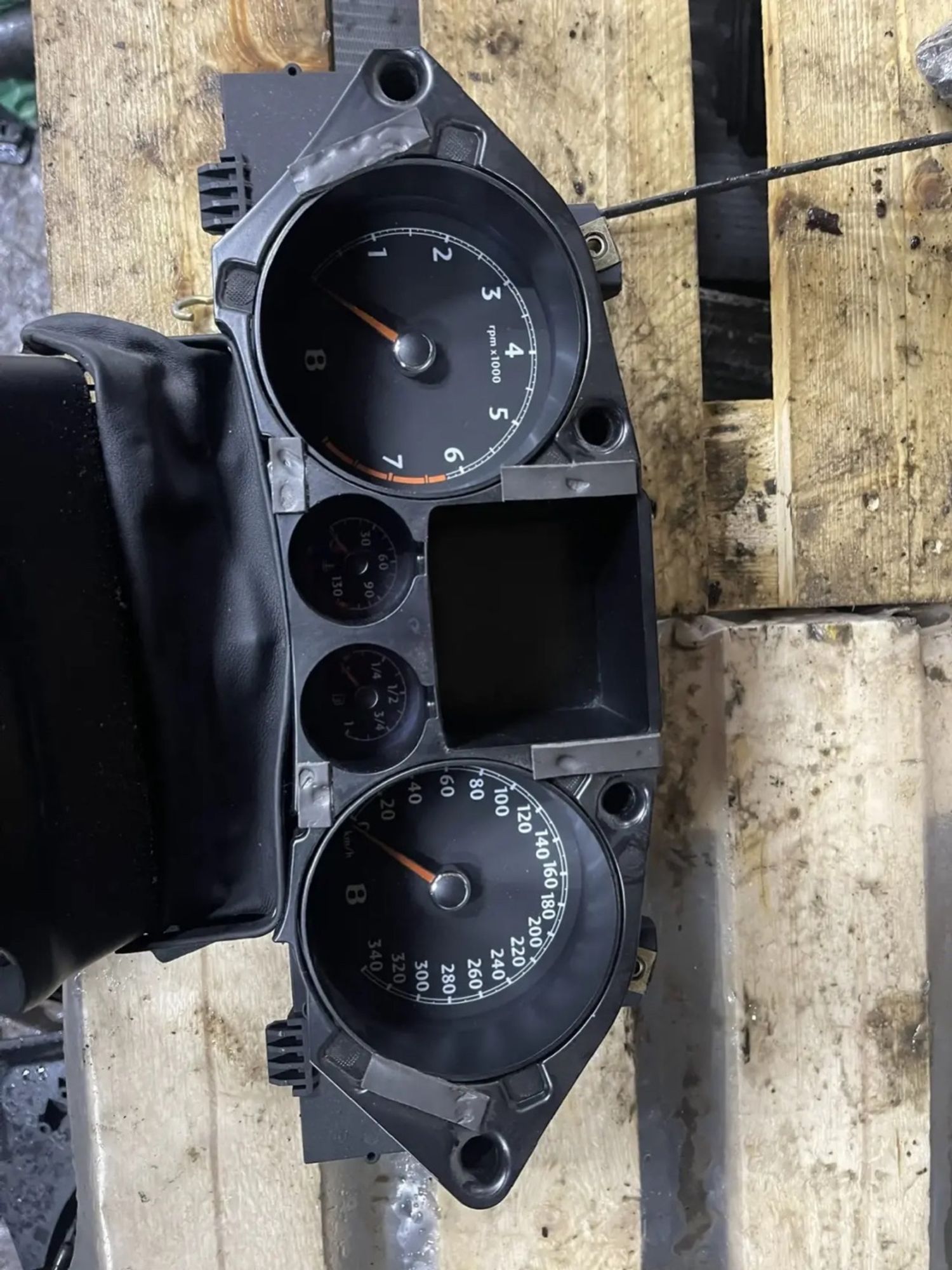 https://ycs.partsauto.market/partsauto-images/thmbs/userImages/47ecd5a66b010c59a16d231199ab5136/part/d8a0c15e-c595-41c4-b4c1-0292df577c54_1778521293937.jpg