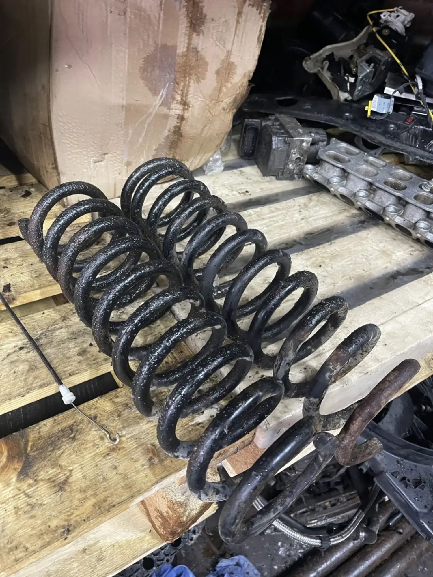 https://ycs.partsauto.market/partsauto-images/thmbs/userImages/47ecd5a66b010c59a16d231199ab5136/part/da51ed84-3f5e-45cb-a646-4bb0e0286b20_1778521126169.jpg