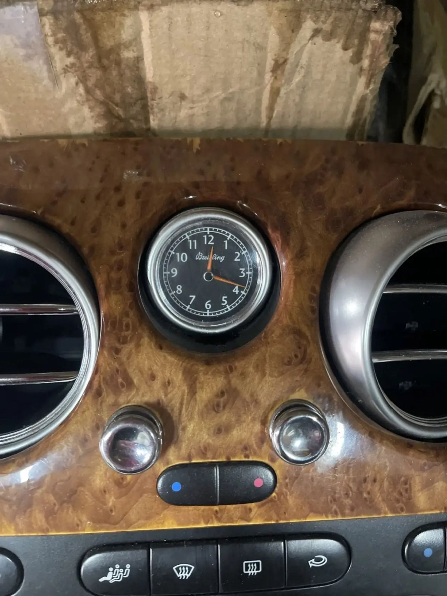 https://ycs.partsauto.market/partsauto-images/thmbs/userImages/47ecd5a66b010c59a16d231199ab5136/part/f24029ca-caee-4035-a076-0b51f2c8375b_1778568809310.jpg
