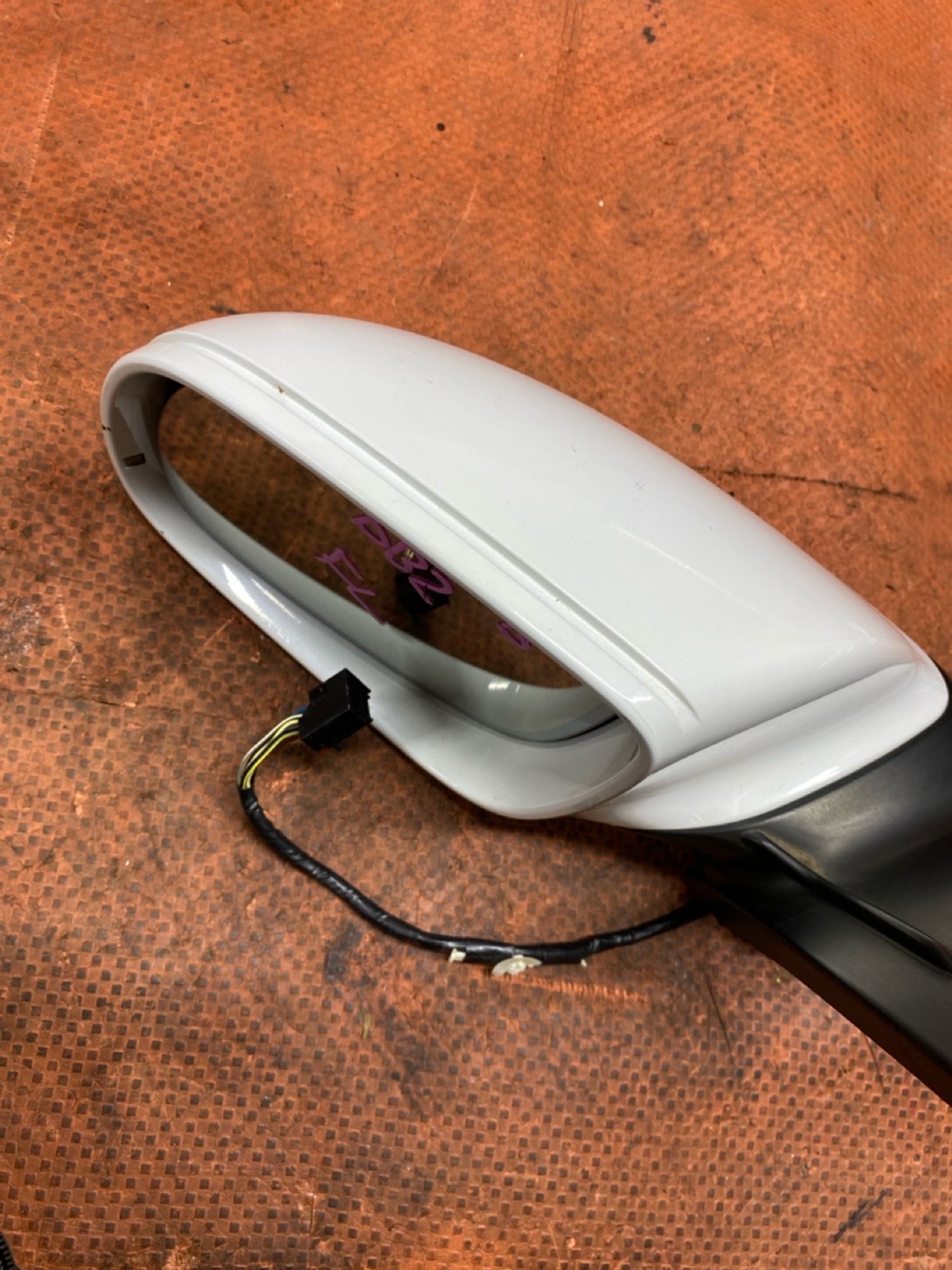 https://ycs.partsauto.market/partsauto-images/thmbs/userImages/4bc412e58a1c6cab6d9447373f981aa7/part/055b331c-03dd-4090-a204-5a7c4c0d9f3c_1783747453949.jpg