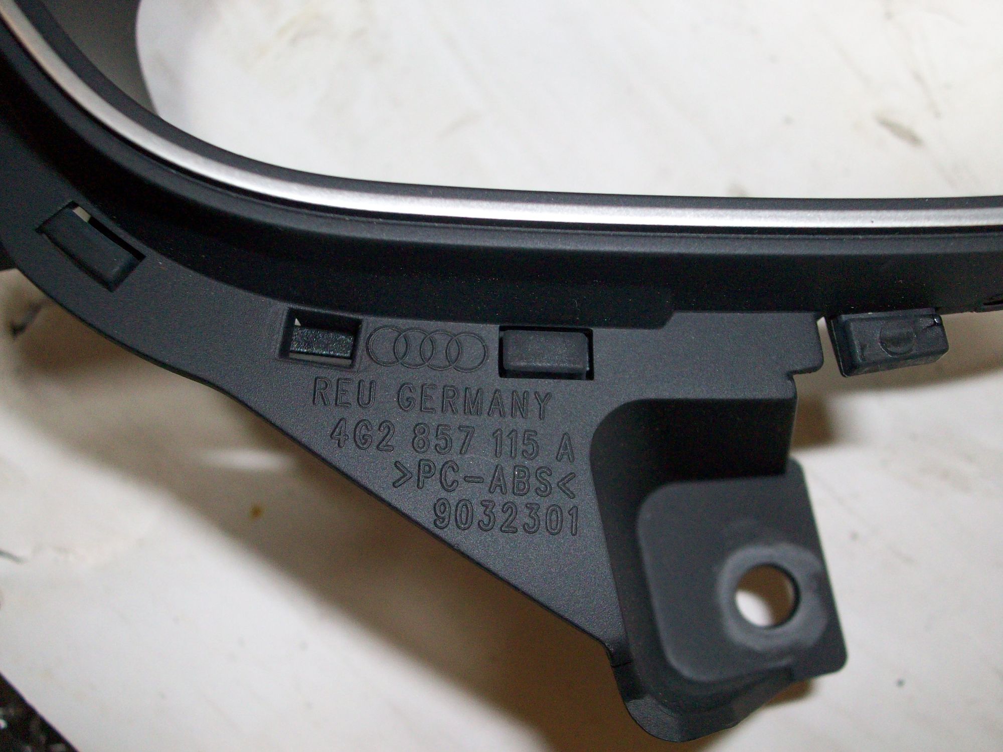 https://ycs.partsauto.market/partsauto-images/thmbs/userImages/4bc412e58a1c6cab6d9447373f981aa7/part/0586de11-8ef5-40b3-b5be-456e5a438ae8_1780473646664.jpg