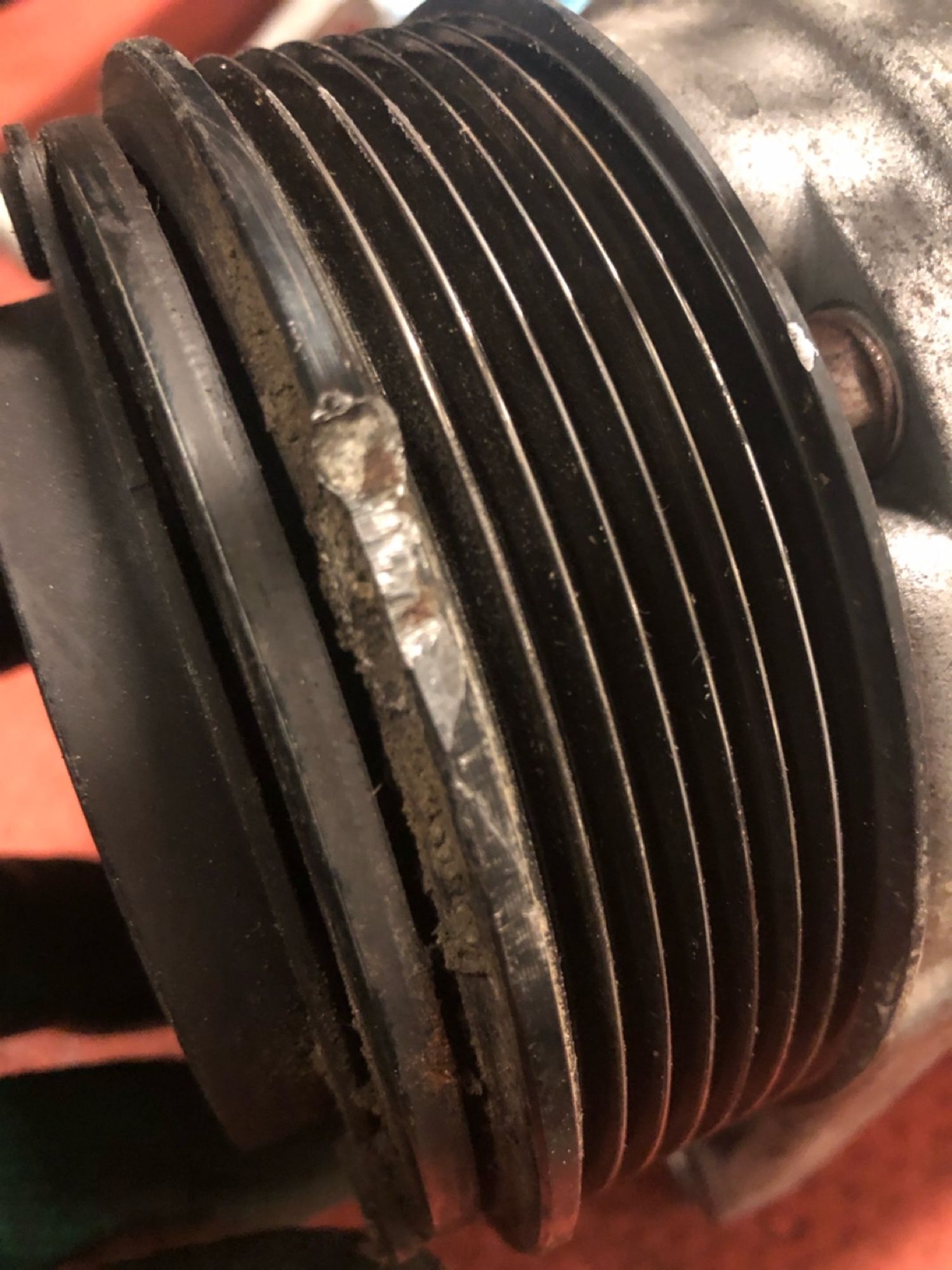 https://ycs.partsauto.market/partsauto-images/thmbs/userImages/4bc412e58a1c6cab6d9447373f981aa7/part/09d58154-51c5-4a47-bf34-d5df0c9ba2bd_1740754861758.jpg