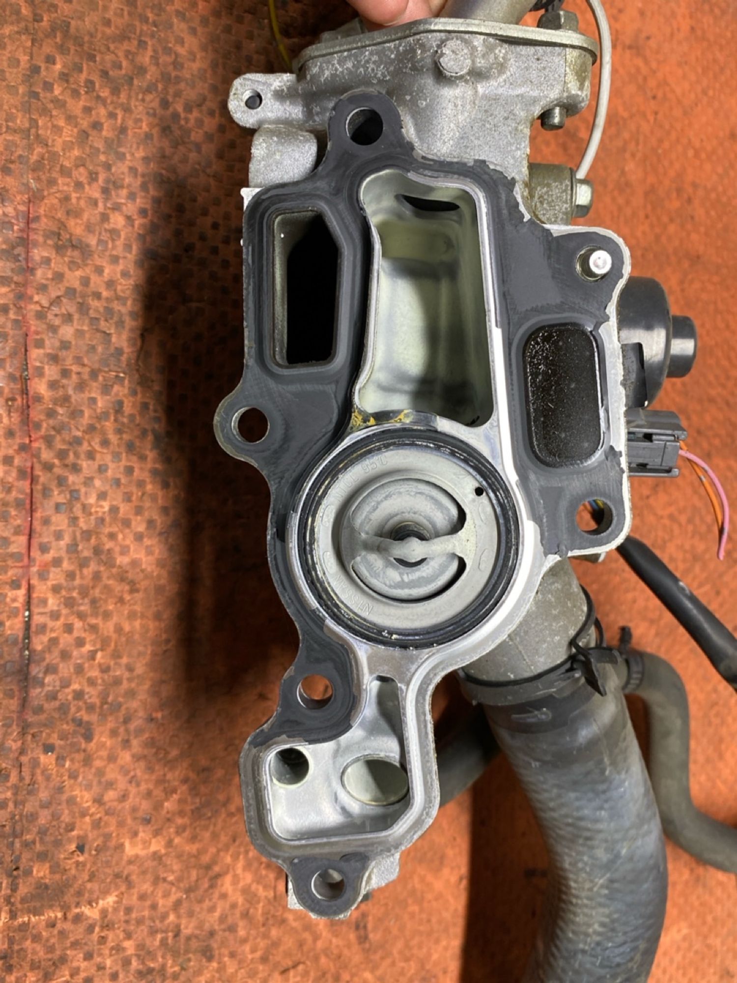 https://ycs.partsauto.market/partsauto-images/thmbs/userImages/4bc412e58a1c6cab6d9447373f981aa7/part/0e92f76d-7eea-4f69-97ae-171440b42158_1784195241620.jpg