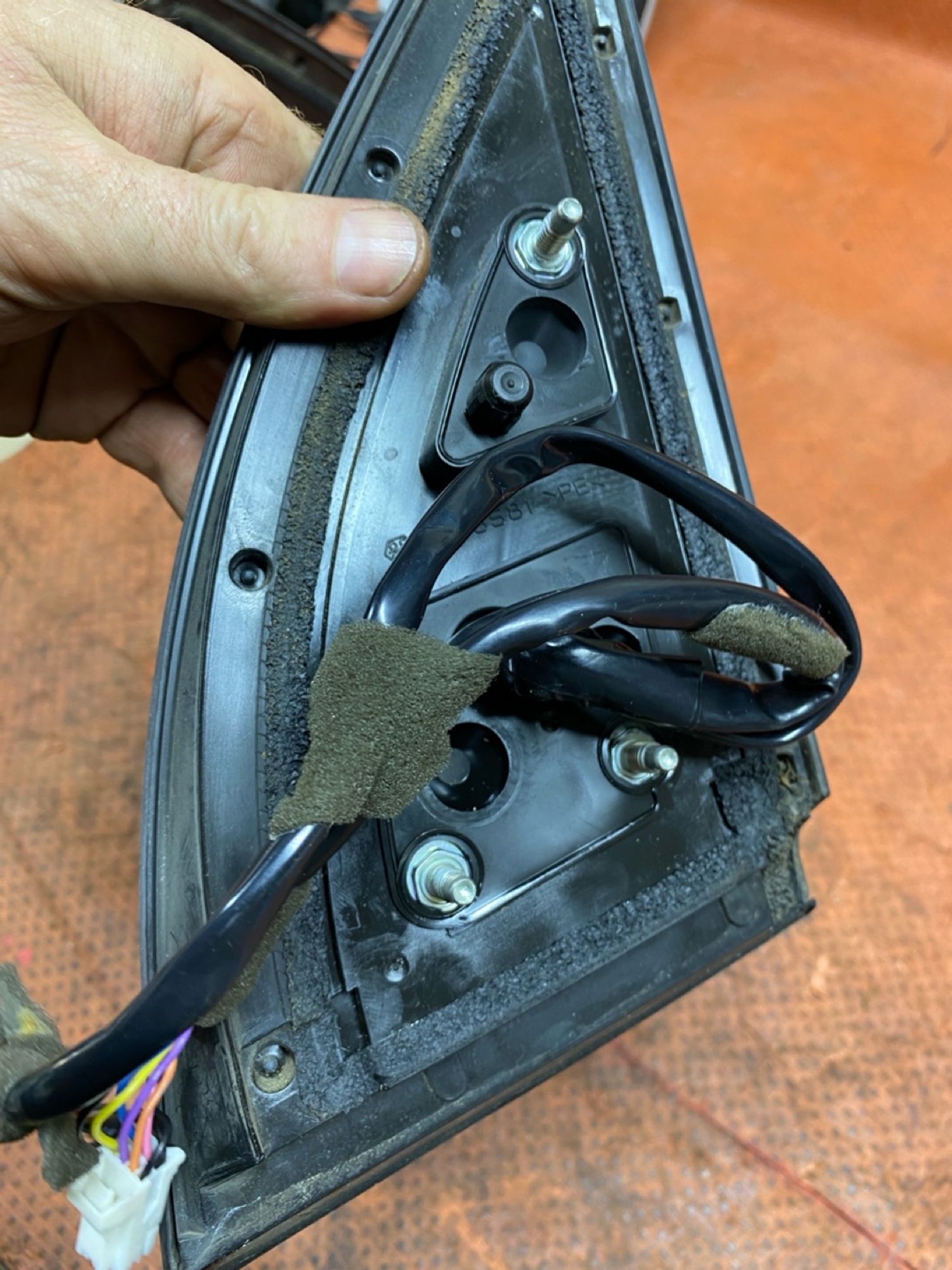 https://ycs.partsauto.market/partsauto-images/thmbs/userImages/4bc412e58a1c6cab6d9447373f981aa7/part/114837cf-275e-4578-9b9e-a7932bb7d5c2_1784192327904.jpg