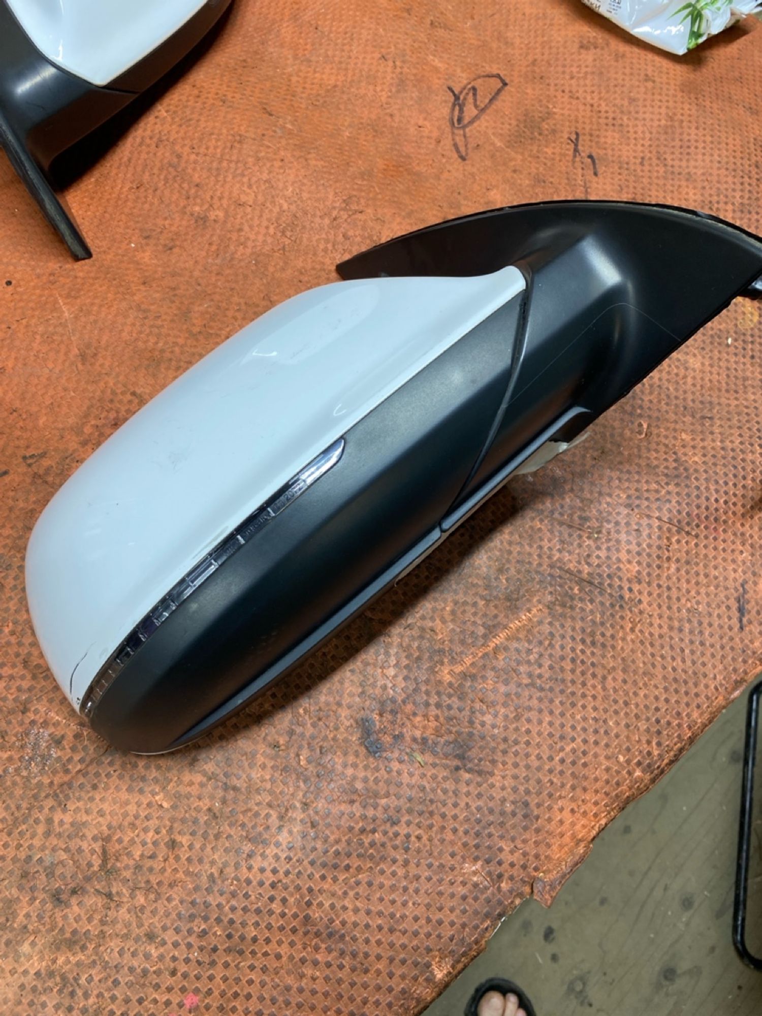 https://ycs.partsauto.market/partsauto-images/thmbs/userImages/4bc412e58a1c6cab6d9447373f981aa7/part/1945f432-0830-415a-8309-42d28937729f_1783747420521.jpg