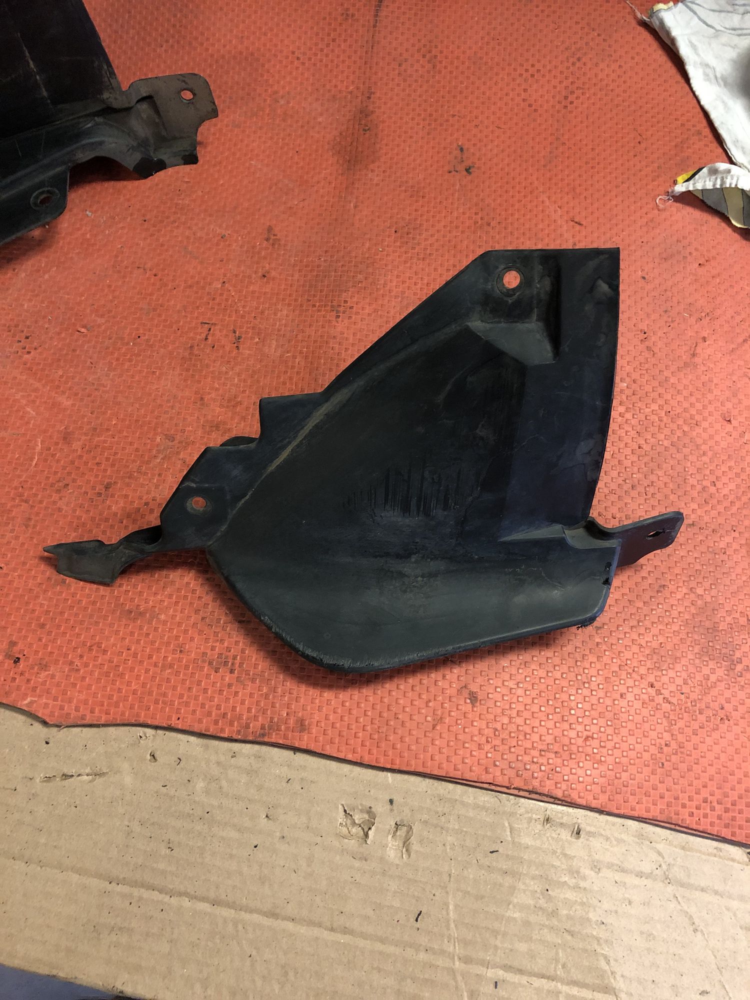 https://ycs.partsauto.market/partsauto-images/thmbs/userImages/4bc412e58a1c6cab6d9447373f981aa7/part/1c226260-f868-4c97-915b-04f544c47710_1716970167124.jpg