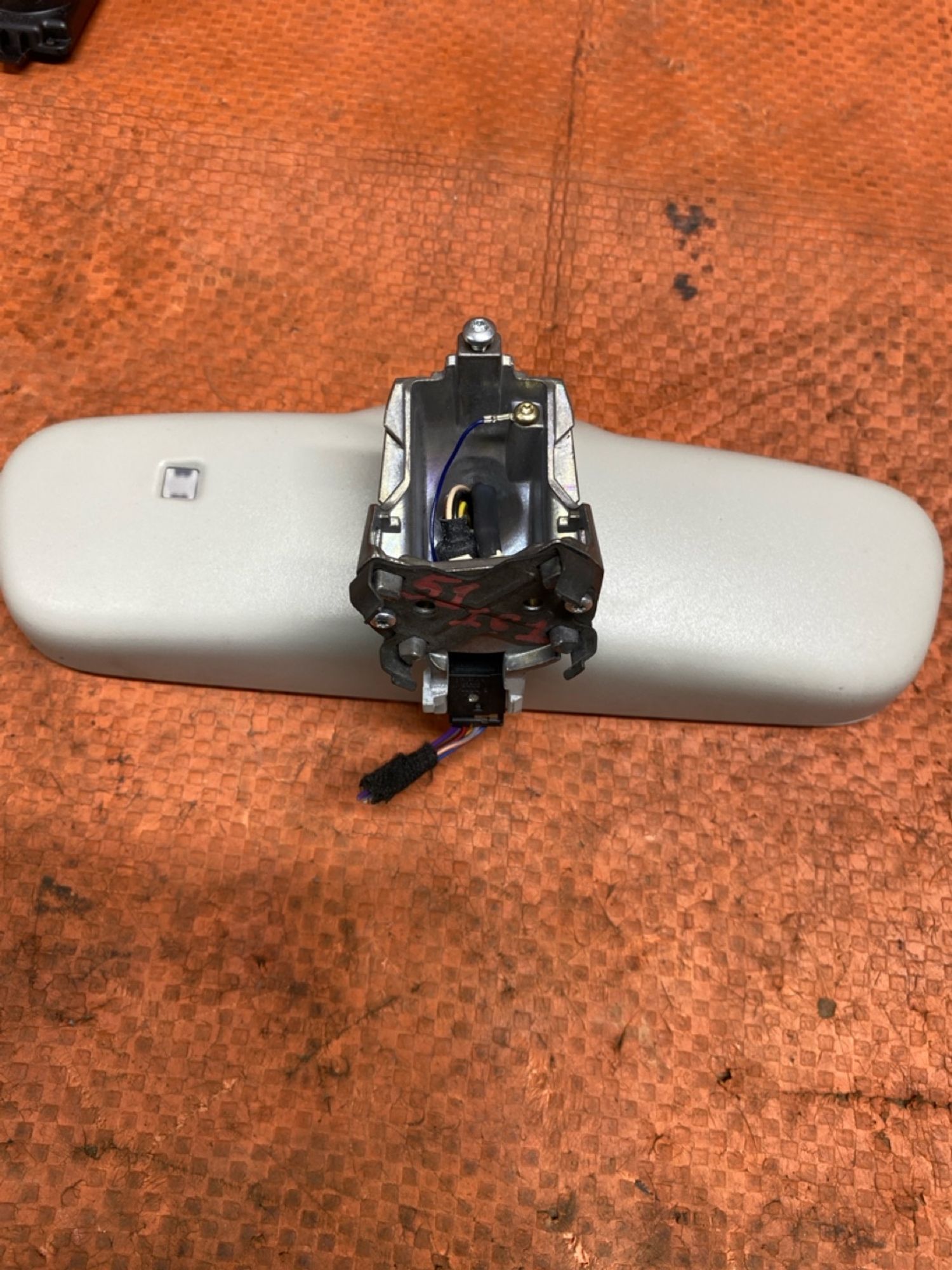 https://ycs.partsauto.market/partsauto-images/thmbs/userImages/4bc412e58a1c6cab6d9447373f981aa7/part/1c54c437-4876-4c8d-ae22-4f586e892e51_1784114639826.jpg