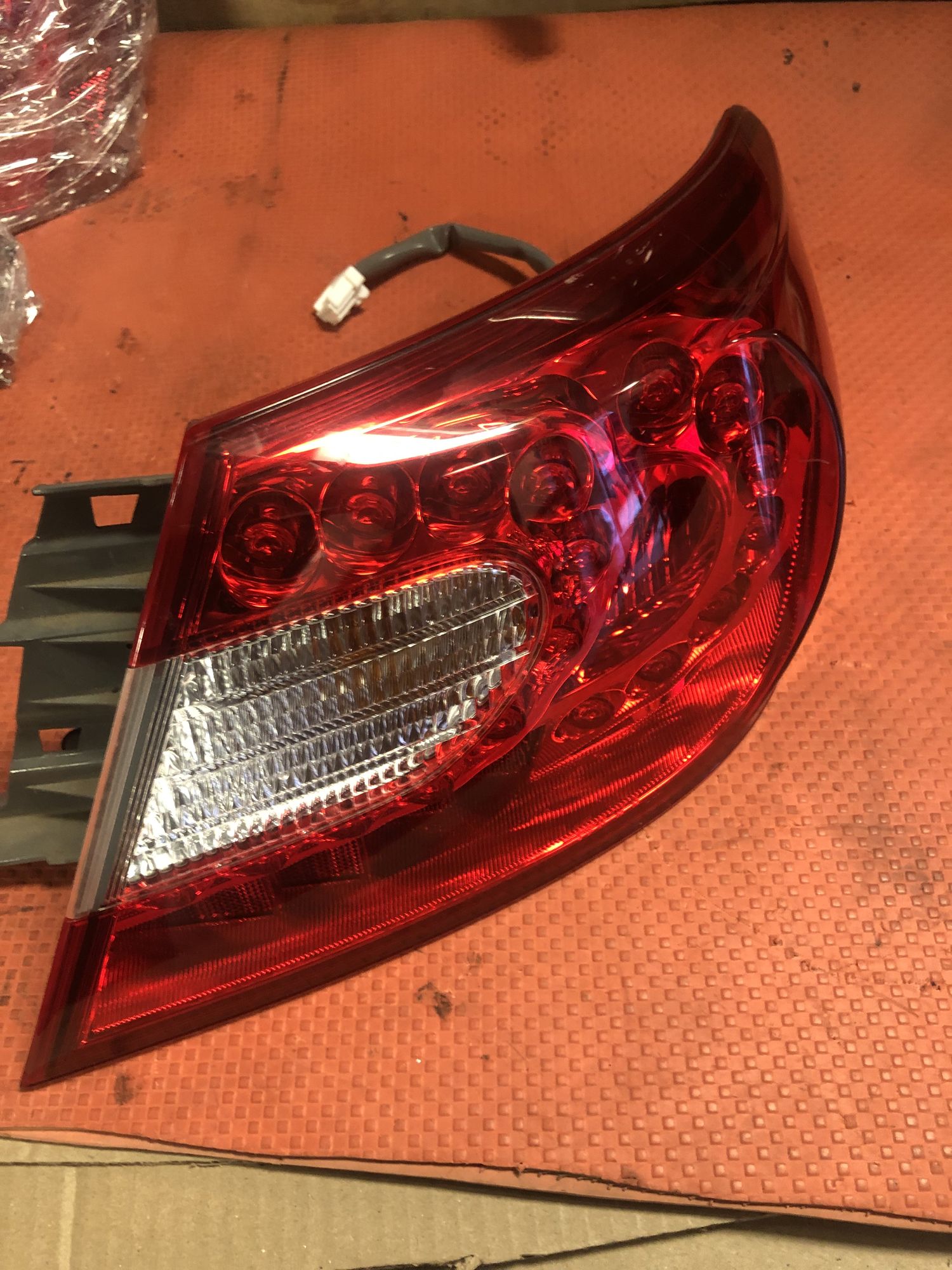 Фонарь габаритный правый Nissan Fuga II, 4500 рублей, Москва