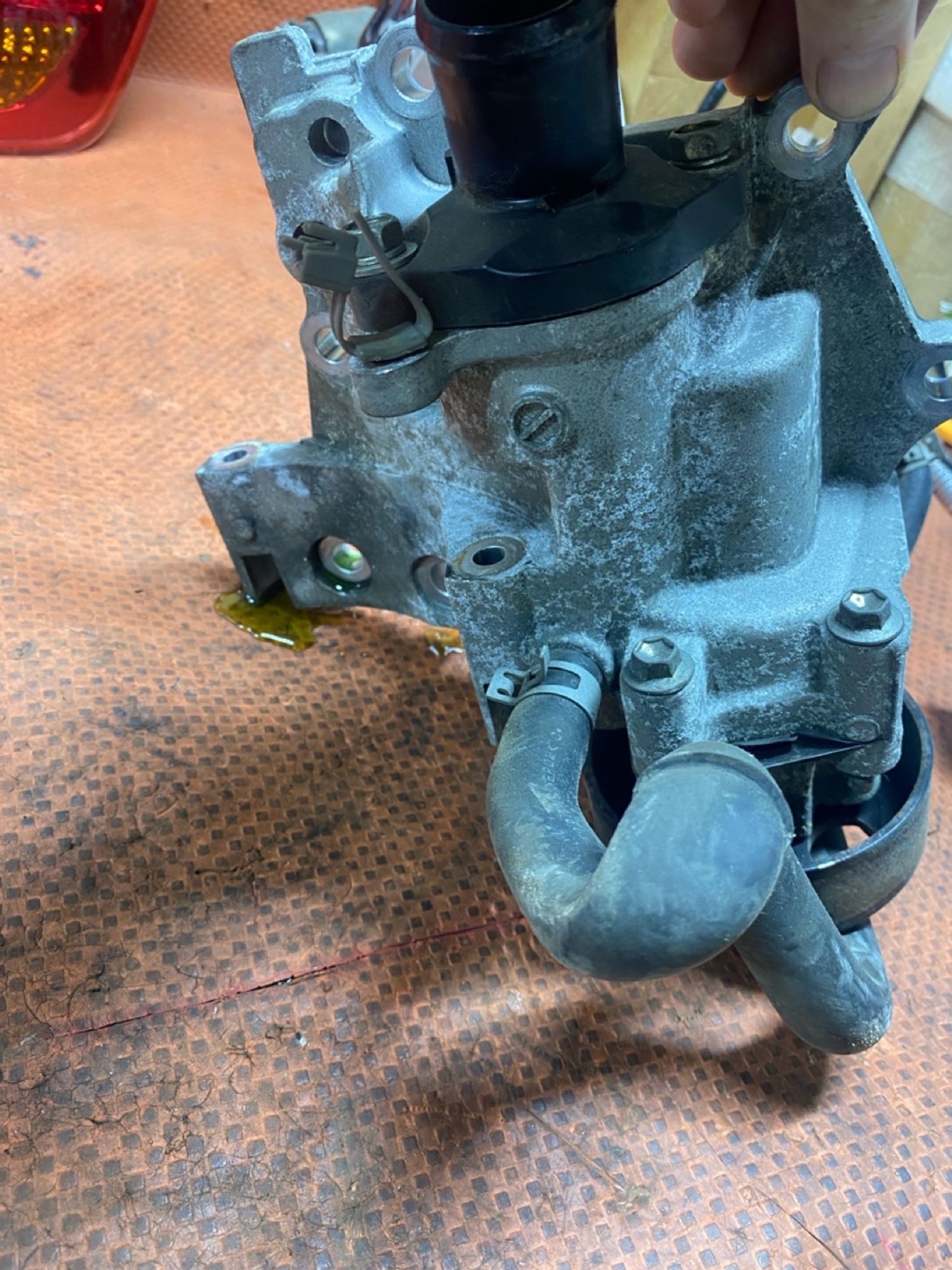 https://ycs.partsauto.market/partsauto-images/thmbs/userImages/4bc412e58a1c6cab6d9447373f981aa7/part/28b474e7-ad08-4724-a779-31166f724b8c_1784195921239.jpg