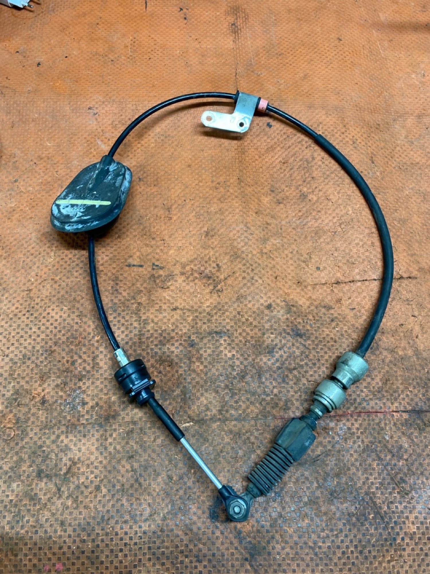 https://ycs.partsauto.market/partsauto-images/thmbs/userImages/4bc412e58a1c6cab6d9447373f981aa7/part/2916838f-fef5-42a3-92ff-cb663116bbf5_1784195344002.jpg