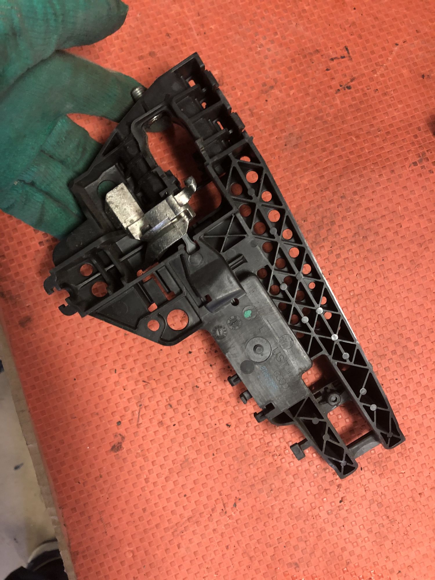 Механизм ручки передний левый Audi A4 b8, 2500 рублей, Москва