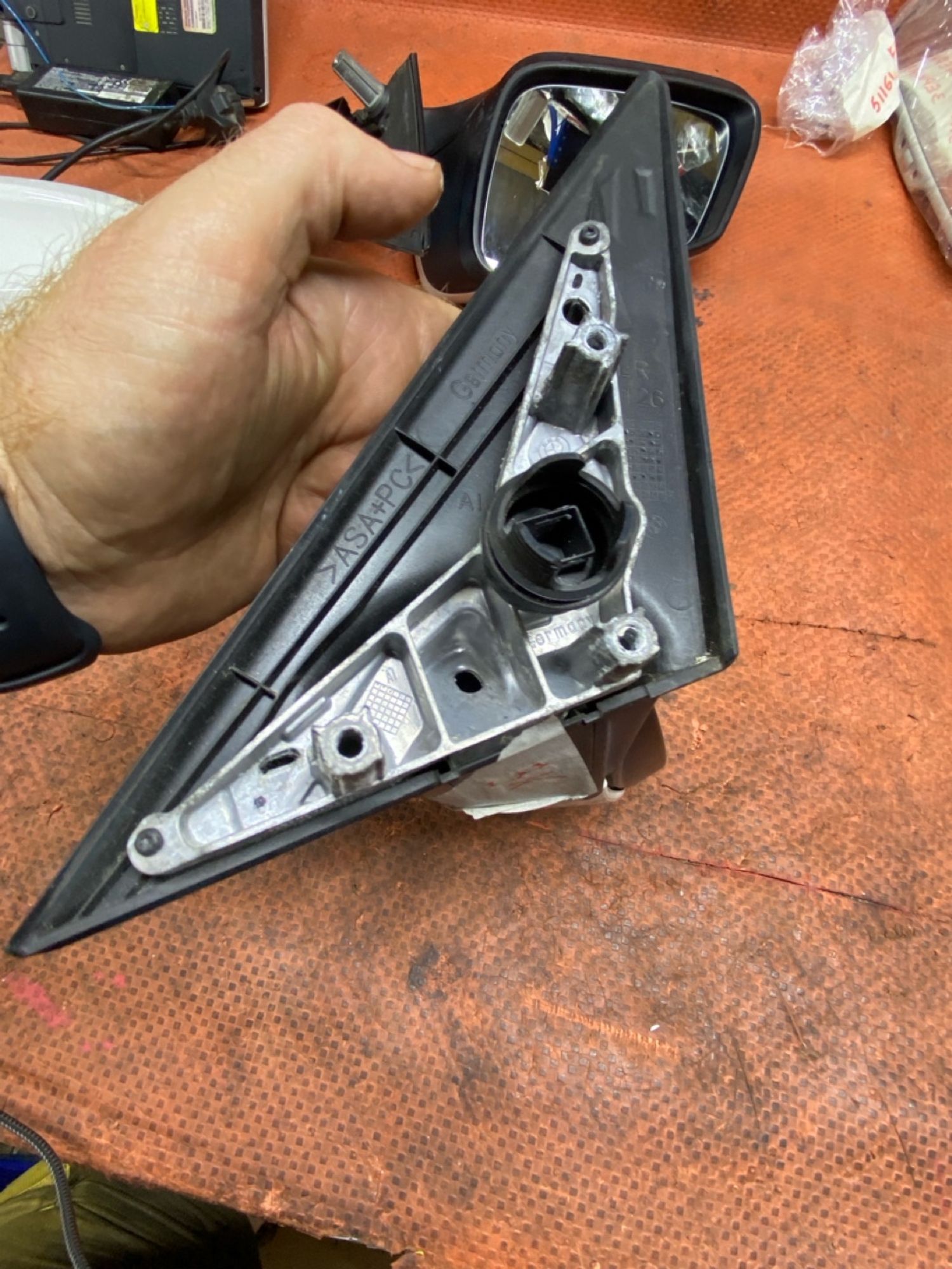 https://ycs.partsauto.market/partsauto-images/thmbs/userImages/4bc412e58a1c6cab6d9447373f981aa7/part/348e285a-0a69-49bc-8a5b-405868e4cc00_1784114925412.jpg