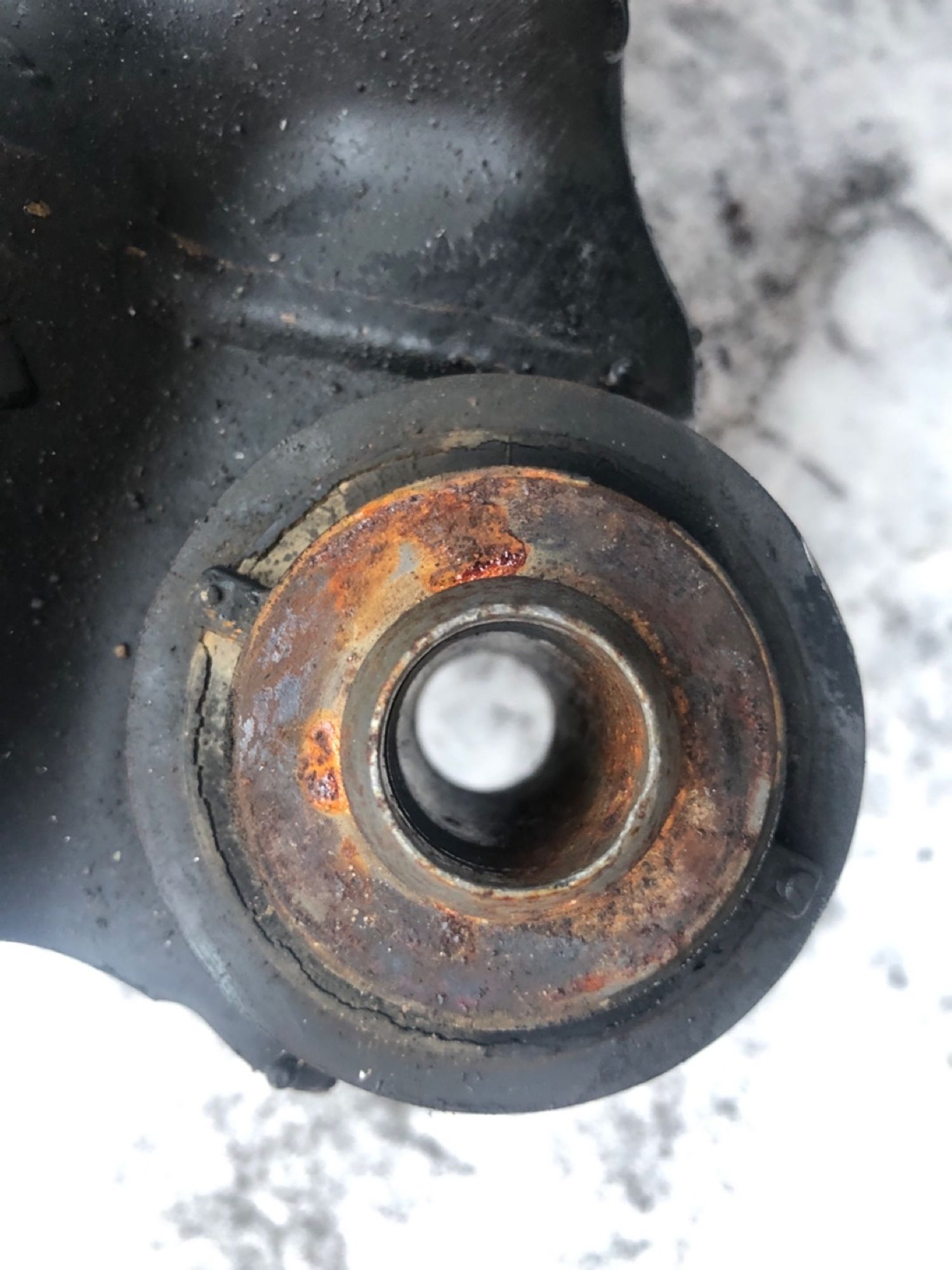 https://ycs.partsauto.market/partsauto-images/thmbs/userImages/4bc412e58a1c6cab6d9447373f981aa7/part/34c14474-9b10-4e3e-872d-df142ca3b24c_1737053376344.jpg