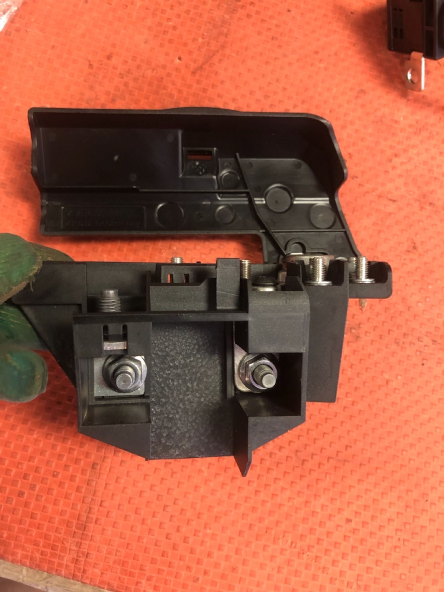 Клемма аккумулятора плюс Audi A6 C6 рестайлинг, 1500 рублей, Москва