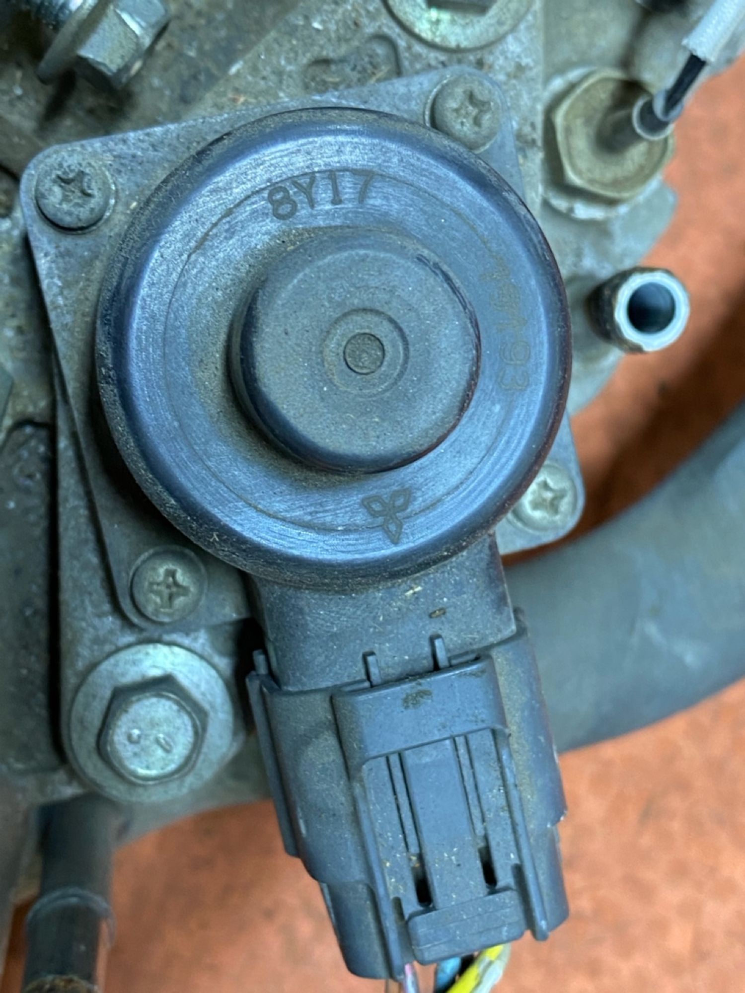 https://ycs.partsauto.market/partsauto-images/thmbs/userImages/4bc412e58a1c6cab6d9447373f981aa7/part/3b19b2a4-f02f-4620-9b37-05d7a2e838fc_1784195240648.jpg