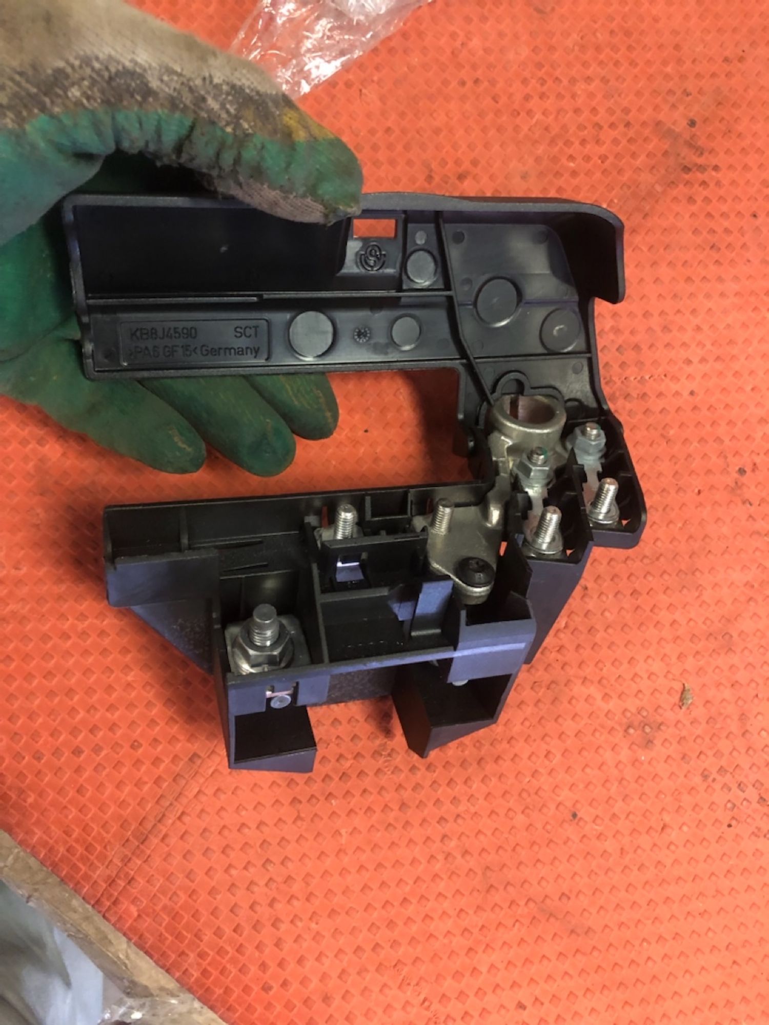 Клемма аккумулятора плюс Audi A6 C6 рестайлинг, 1500 рублей, Москва