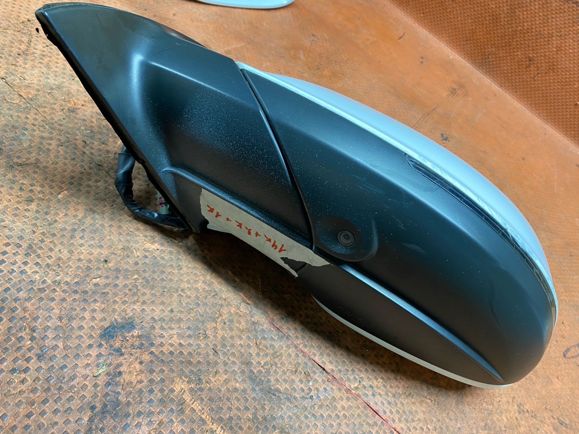 https://ycs.partsauto.market/partsauto-images/thmbs/userImages/4bc412e58a1c6cab6d9447373f981aa7/part/422203c6-36b6-42af-af4e-b2f49734fb84_1783747452241.jpg
