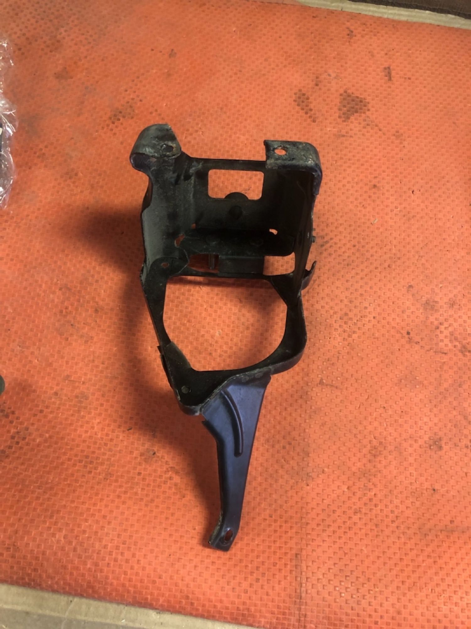 https://ycs.partsauto.market/partsauto-images/thmbs/userImages/4bc412e58a1c6cab6d9447373f981aa7/part/42478989-ca62-4ade-9ecf-3084d4b4f08f_1720532099750.jpg