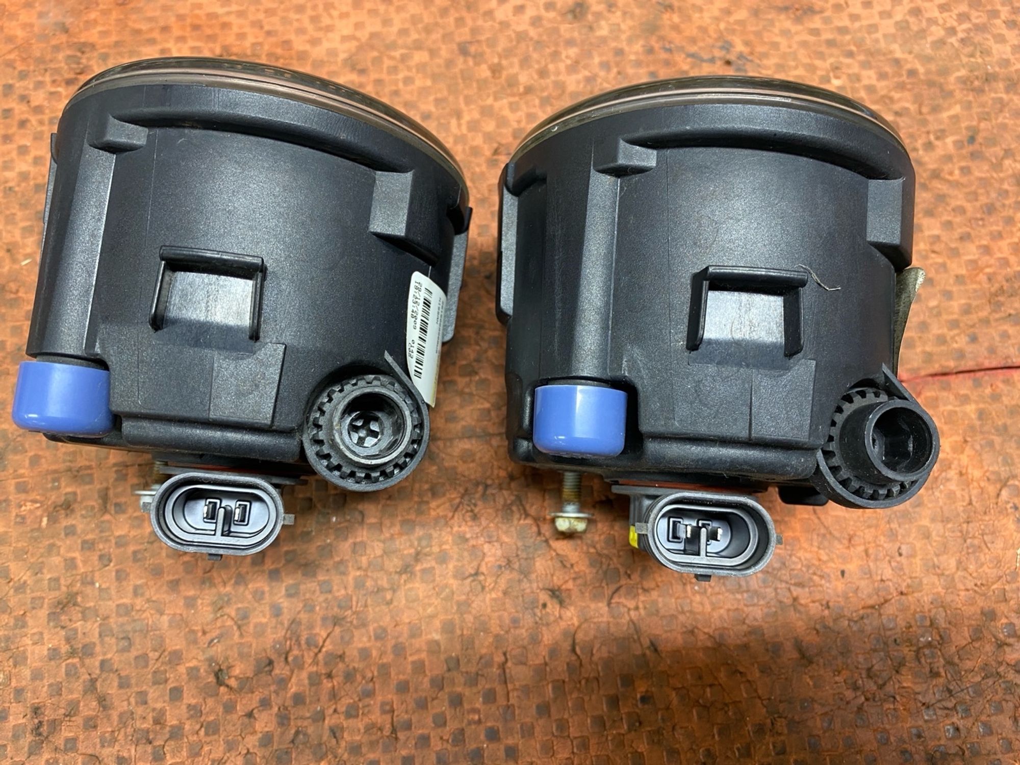 https://ycs.partsauto.market/partsauto-images/thmbs/userImages/4bc412e58a1c6cab6d9447373f981aa7/part/49e00fe7-a046-4df0-93bb-6e904e7d0082_1779958391961.jpg