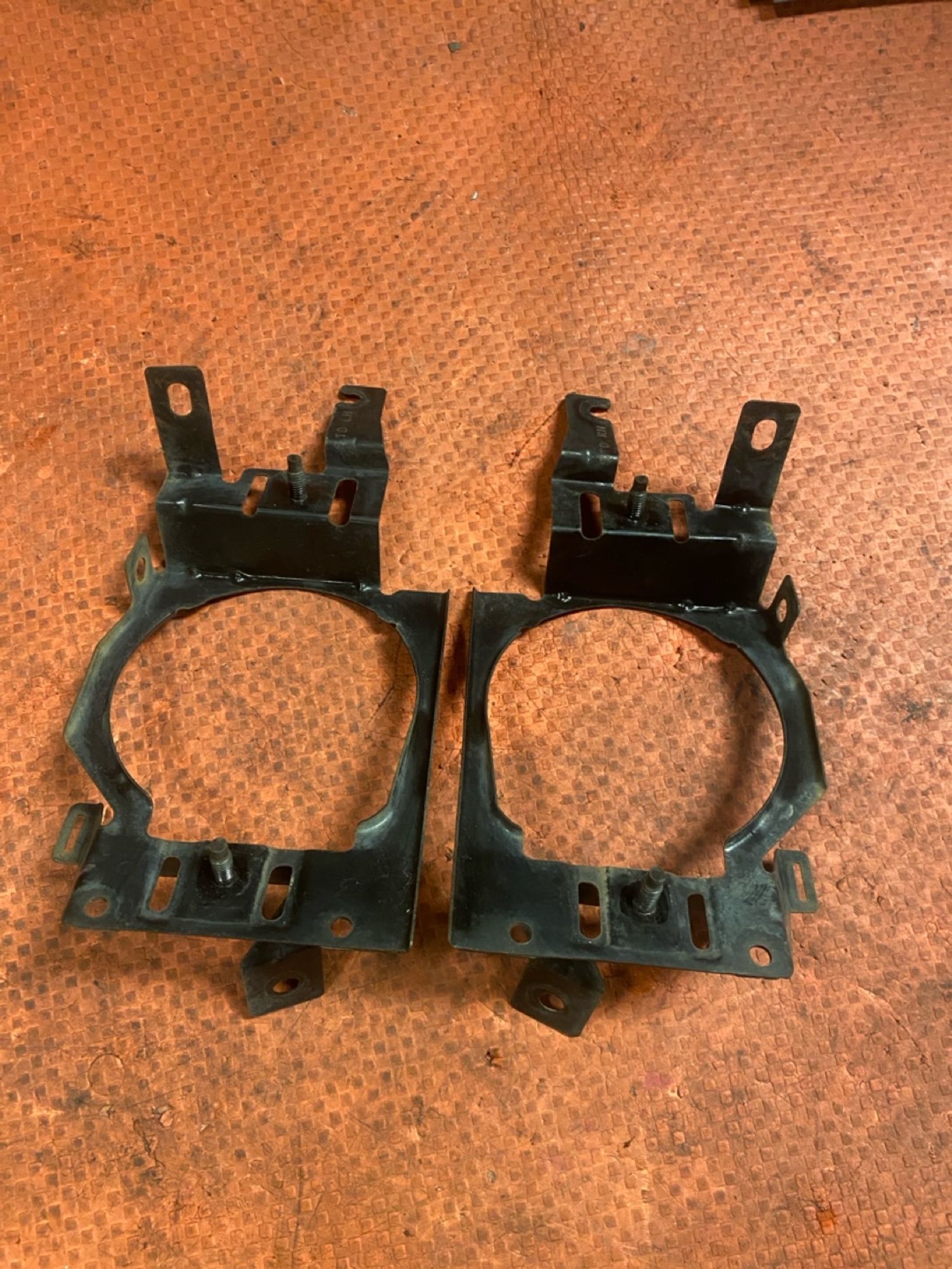 https://ycs.partsauto.market/partsauto-images/thmbs/userImages/4bc412e58a1c6cab6d9447373f981aa7/part/4aec1b22-dd08-48d1-b464-a2acad218c39_1743016766882.jpg