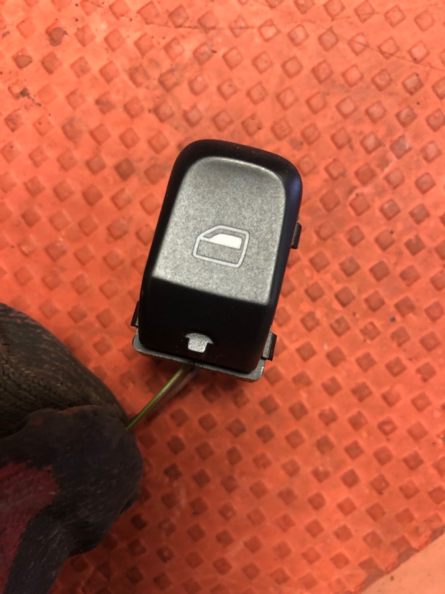 Кнопка стеклоподъемника Audi A5 8T coupe, 500 рублей, Москва