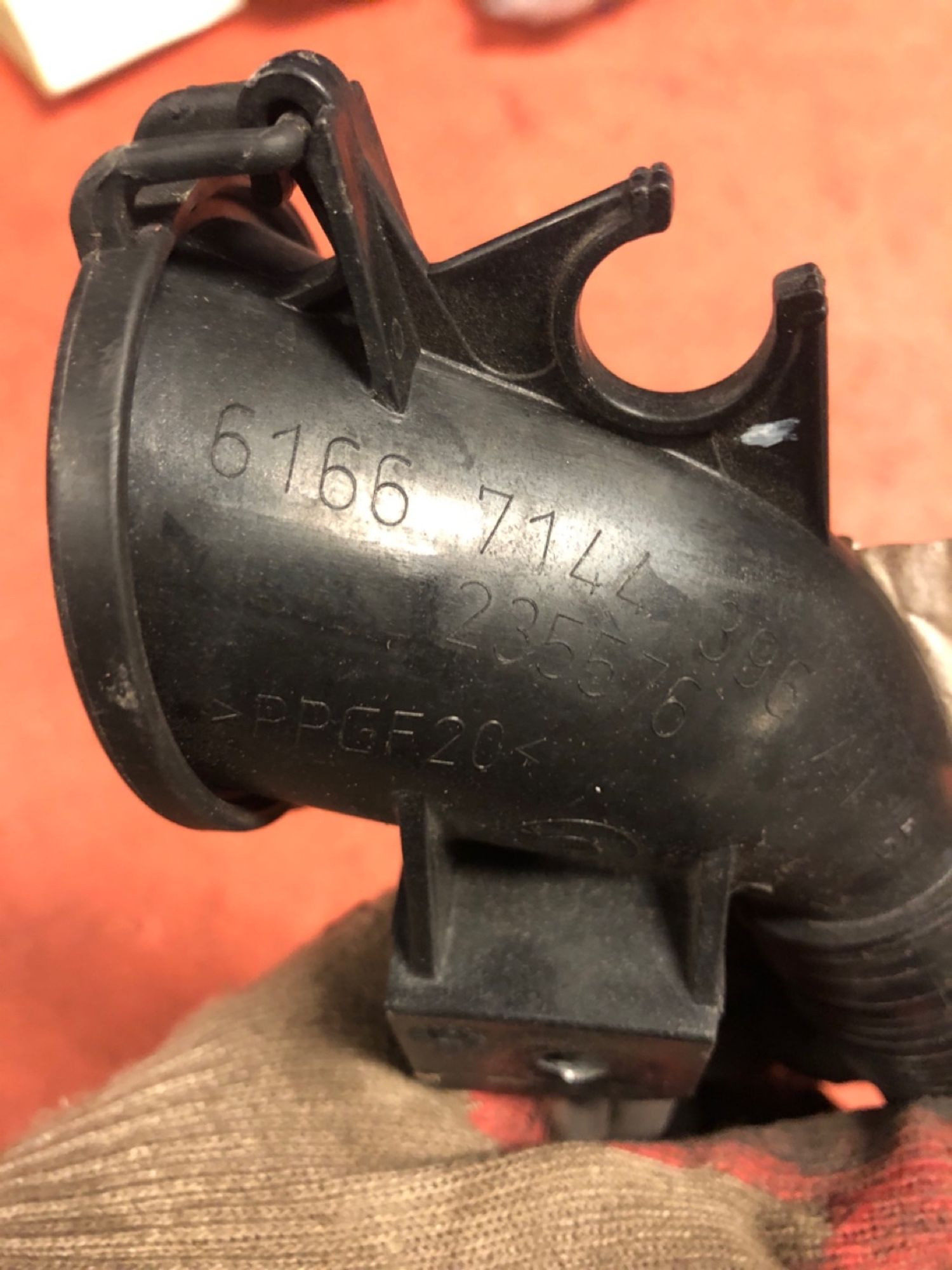 https://ycs.partsauto.market/partsauto-images/thmbs/userImages/4bc412e58a1c6cab6d9447373f981aa7/part/4ef52e7c-8015-4122-9469-b0462d83b4f1_1730548875007.jpg