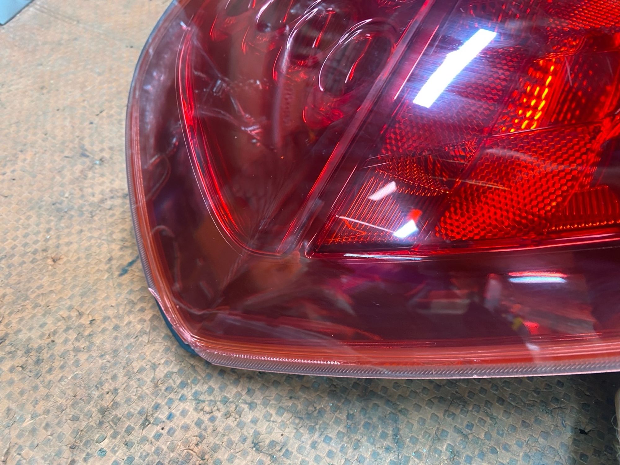 https://ycs.partsauto.market/partsauto-images/thmbs/userImages/4bc412e58a1c6cab6d9447373f981aa7/part/50704efc-57f5-4a53-bbdb-dc6d39ac9f13_1780472100304.jpg