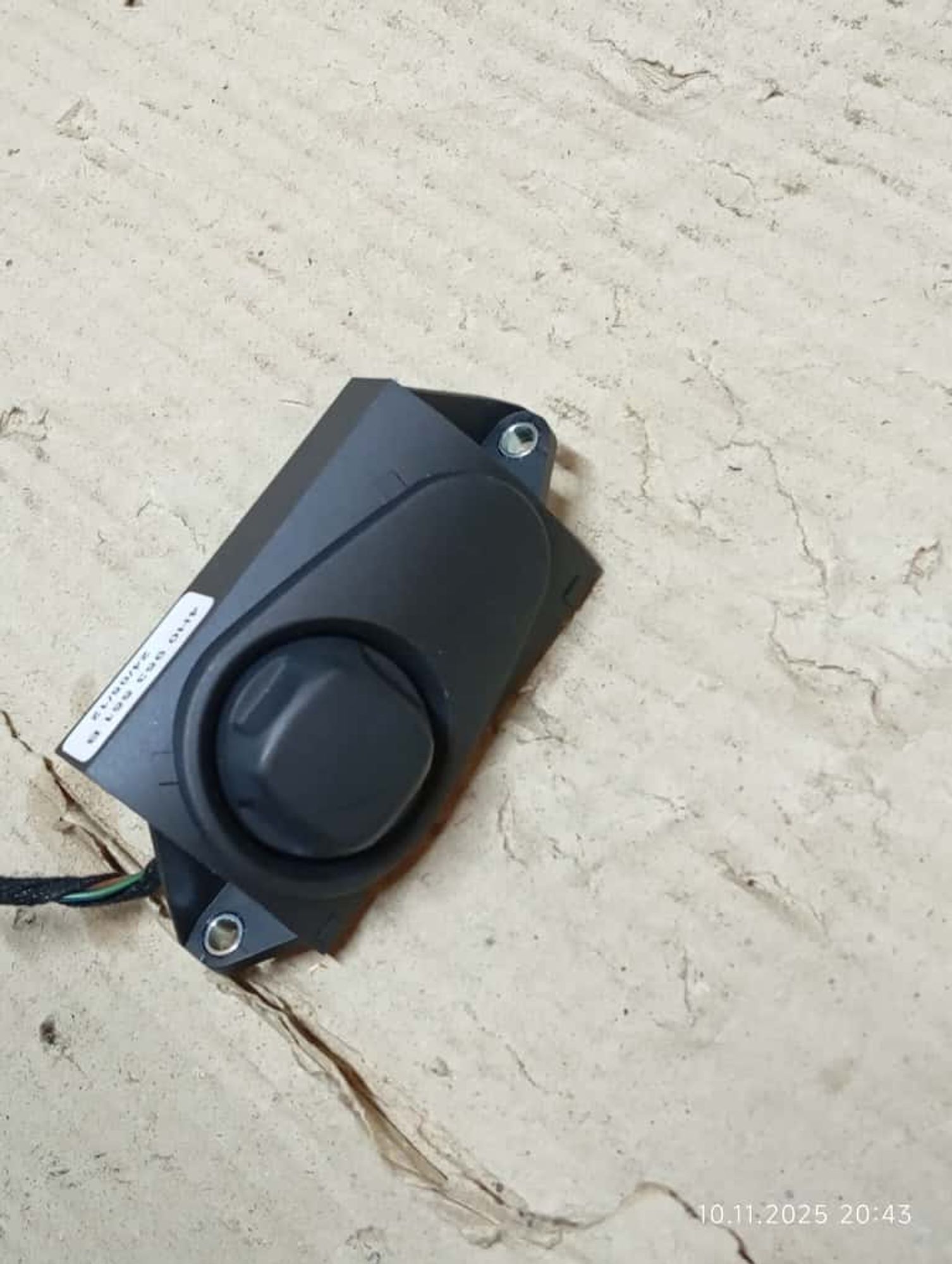 https://ycs.partsauto.market/partsauto-images/thmbs/userImages/4bc412e58a1c6cab6d9447373f981aa7/part/598ec77f-6bdc-4a91-a89e-97f381c8a4d7_1780484148493.jpg