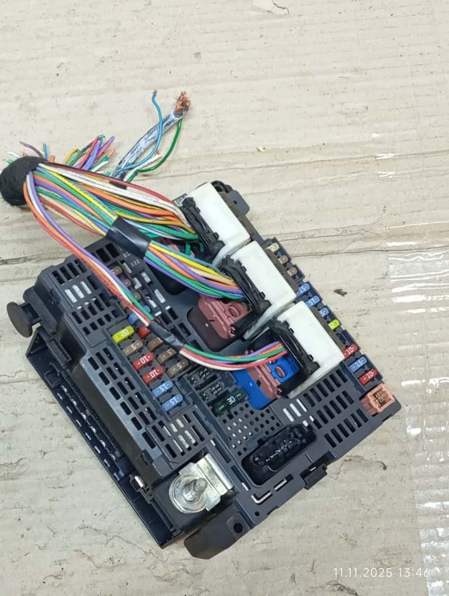 https://ycs.partsauto.market/partsauto-images/thmbs/userImages/4bc412e58a1c6cab6d9447373f981aa7/part/5c4ef1d3-582a-4e5e-897f-ed421a4e0d21_1780492225698.jpg